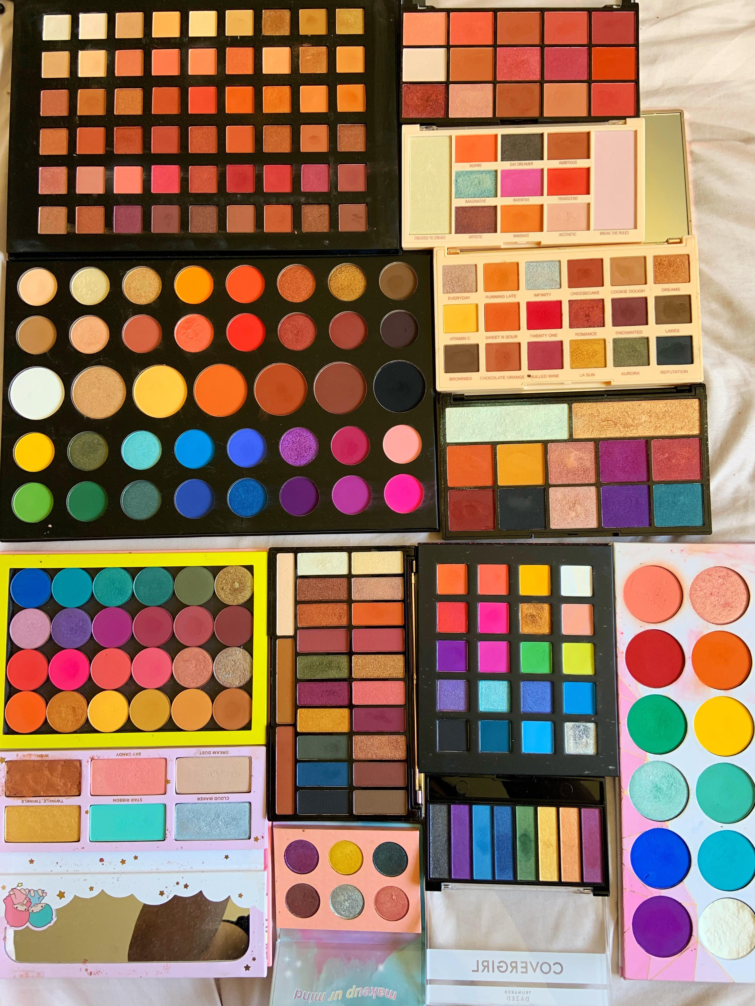 My eyeshadow palette collection right now r/makeupflatlays