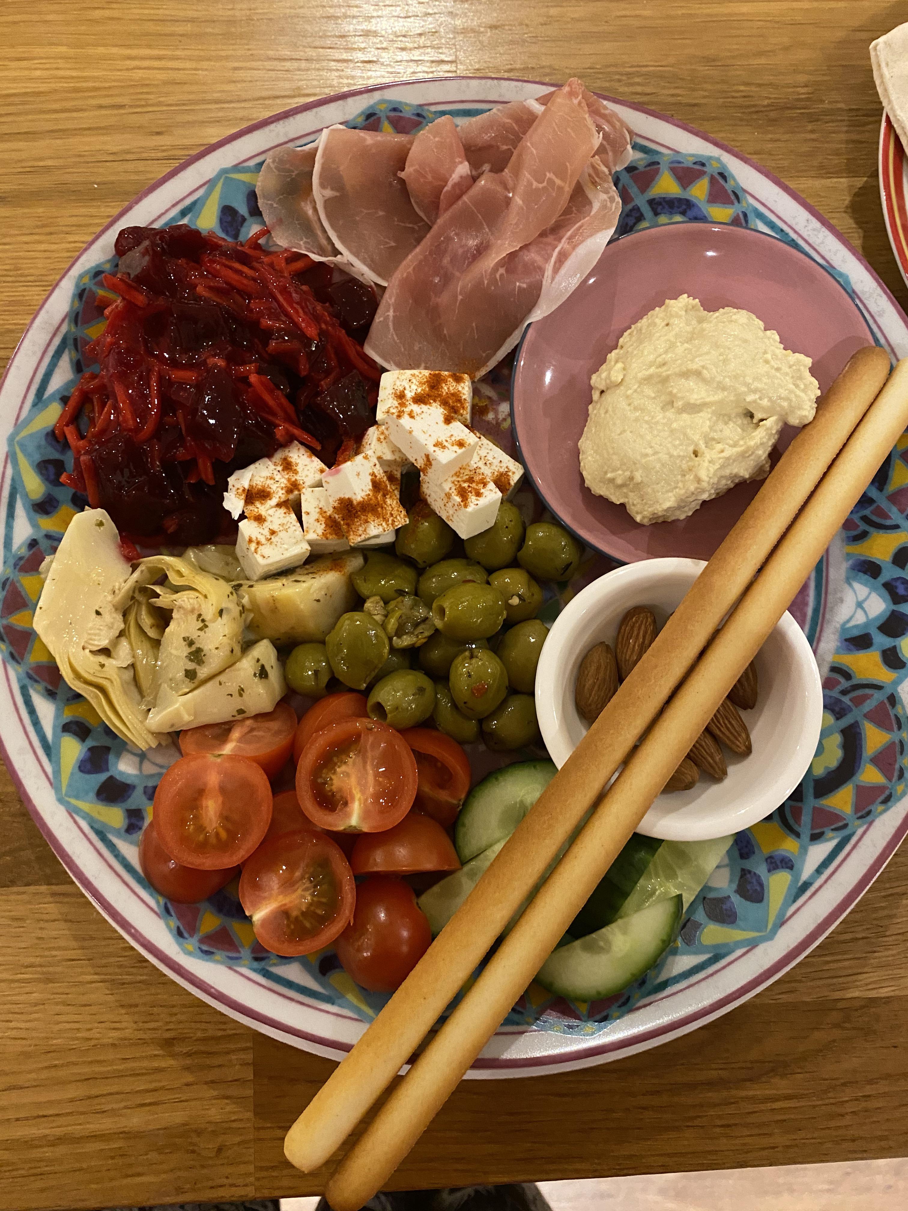 Mezze! Had a Lebanese flatbread with it too, came in at 543 calories (reduced fat feta and