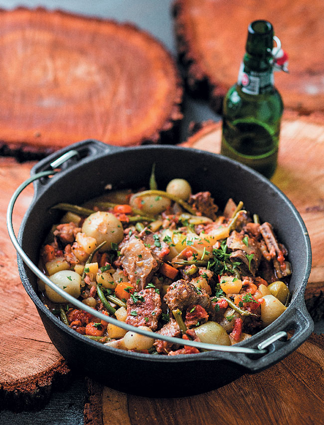 Beef, Bacon and Beer Potjie r/recipes
