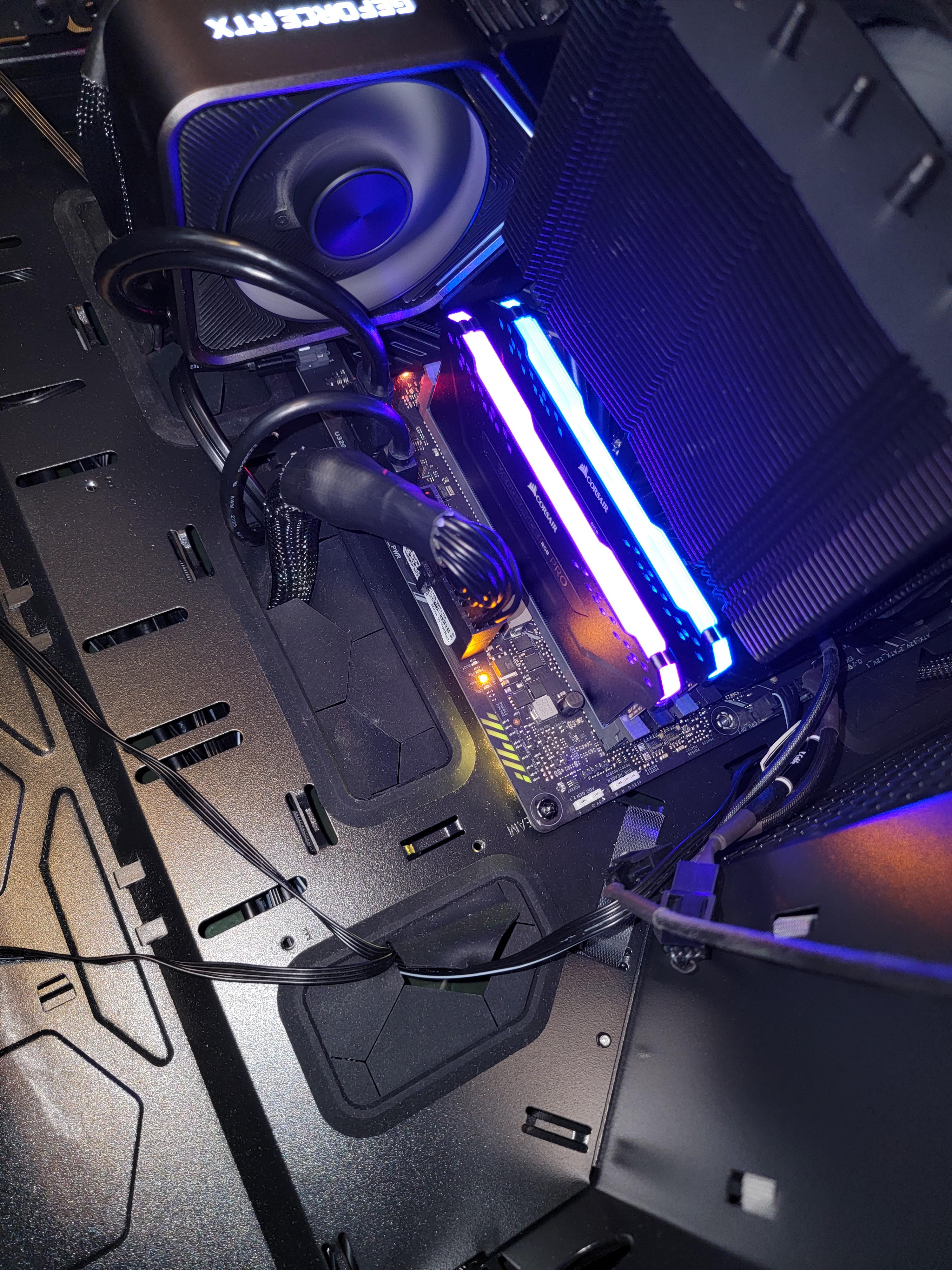 Lg1700 motherboard yellow light DRAM post issue? No idea why it's doing this the ram slots are