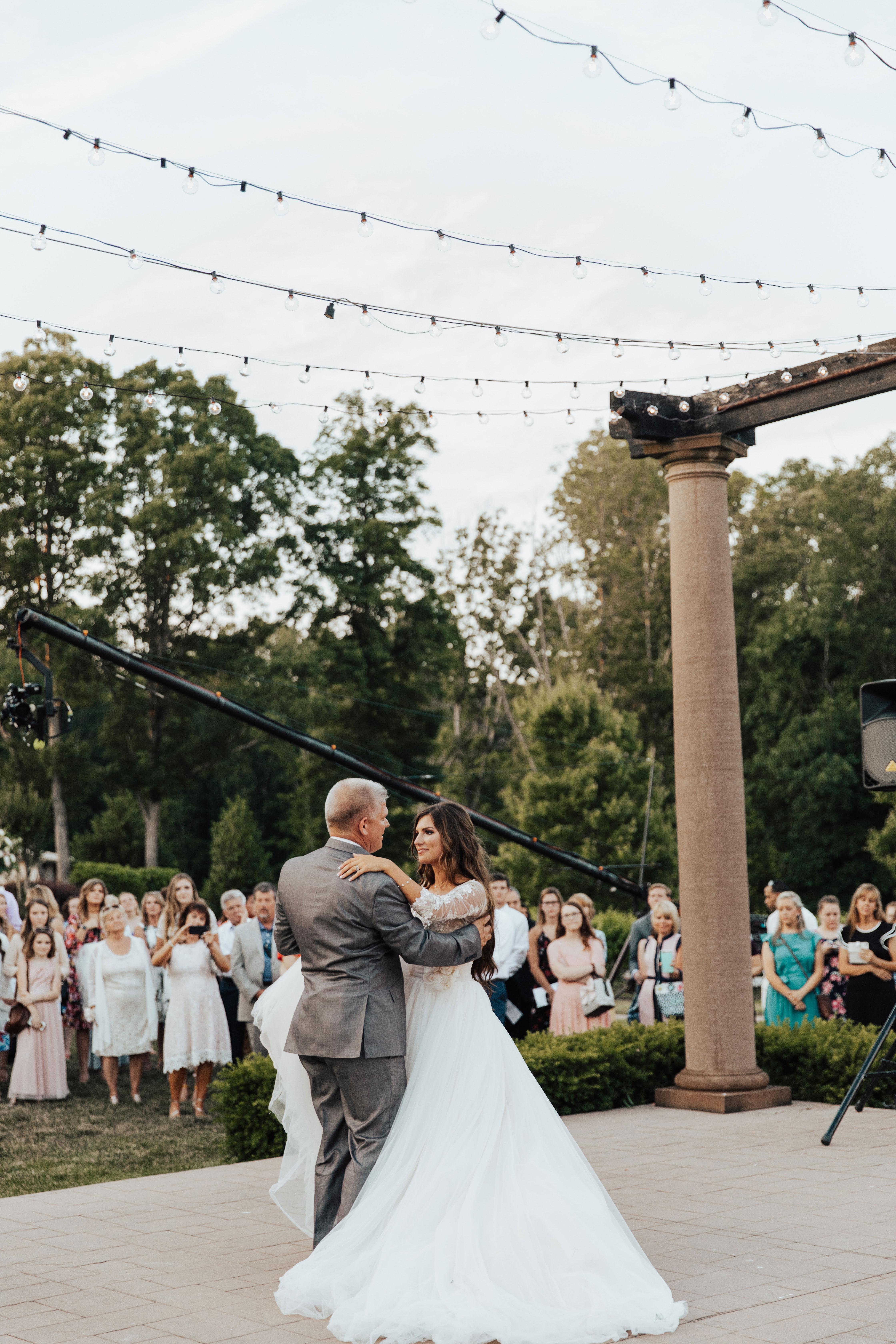 Carlin Bates and Evan Stewart Wedding Photos BringingUpBates