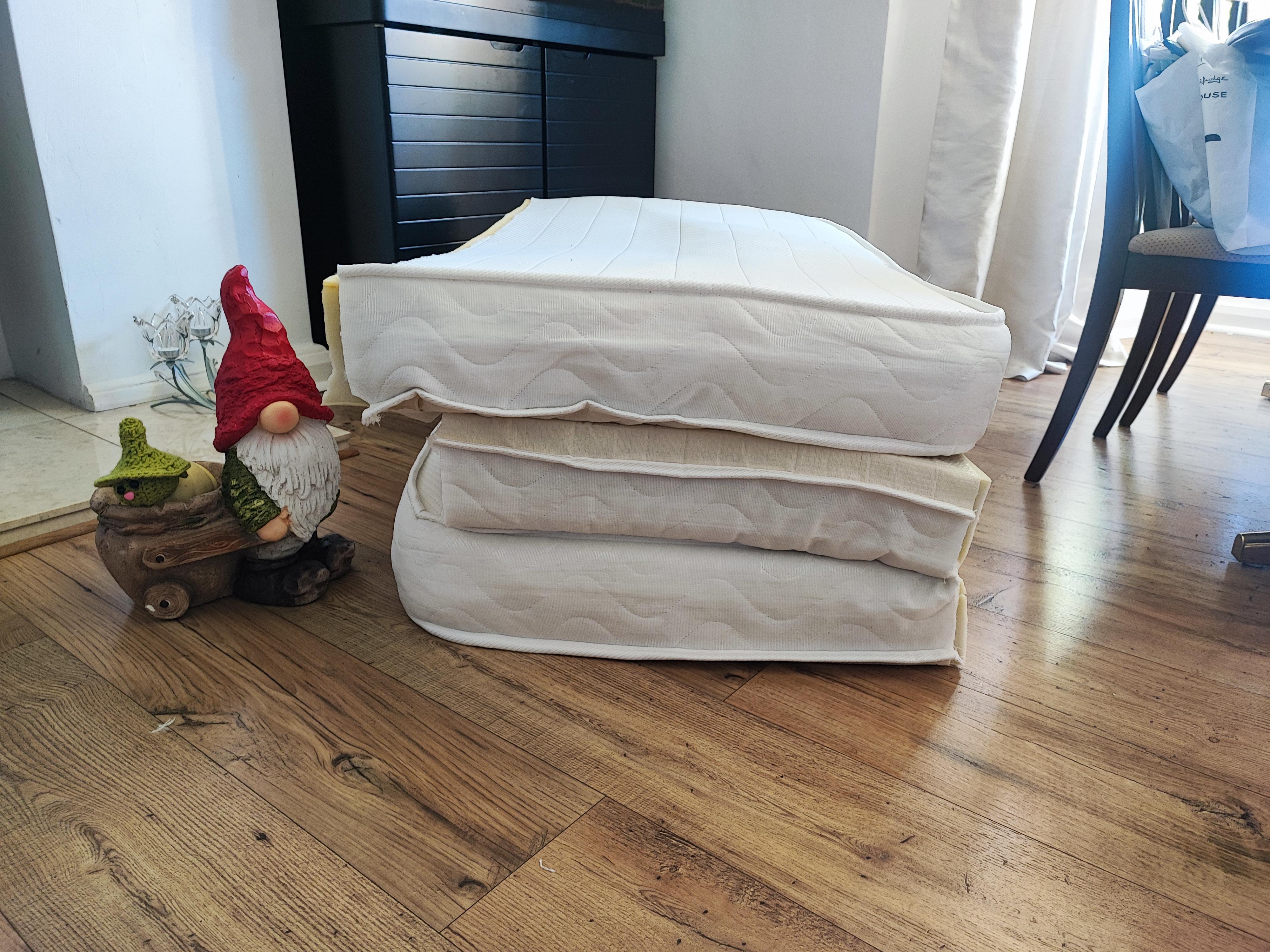 SLPT Can't fit mattress in a car? Easy. Just cut it in few places, it