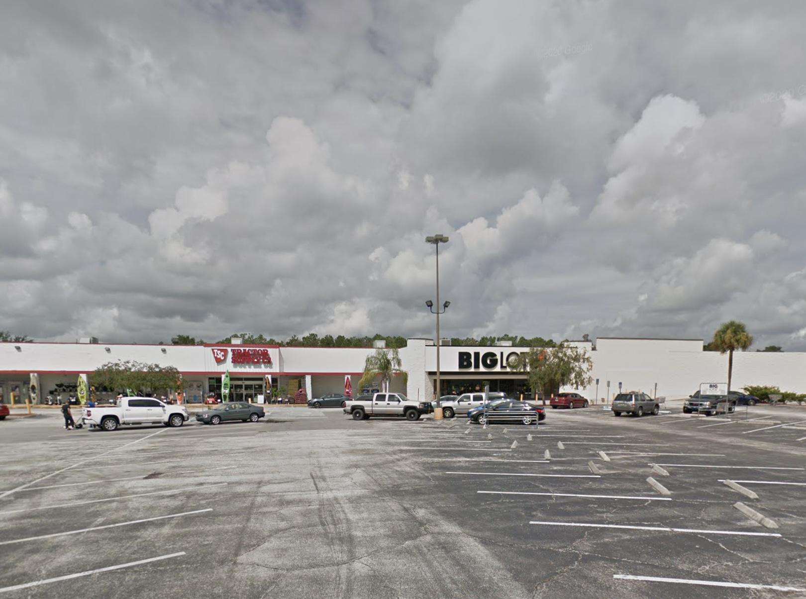 Former Walmart/Office Depot now Big Lots & Tractor Supply Haines City, FL r/NotFoolingAnybody