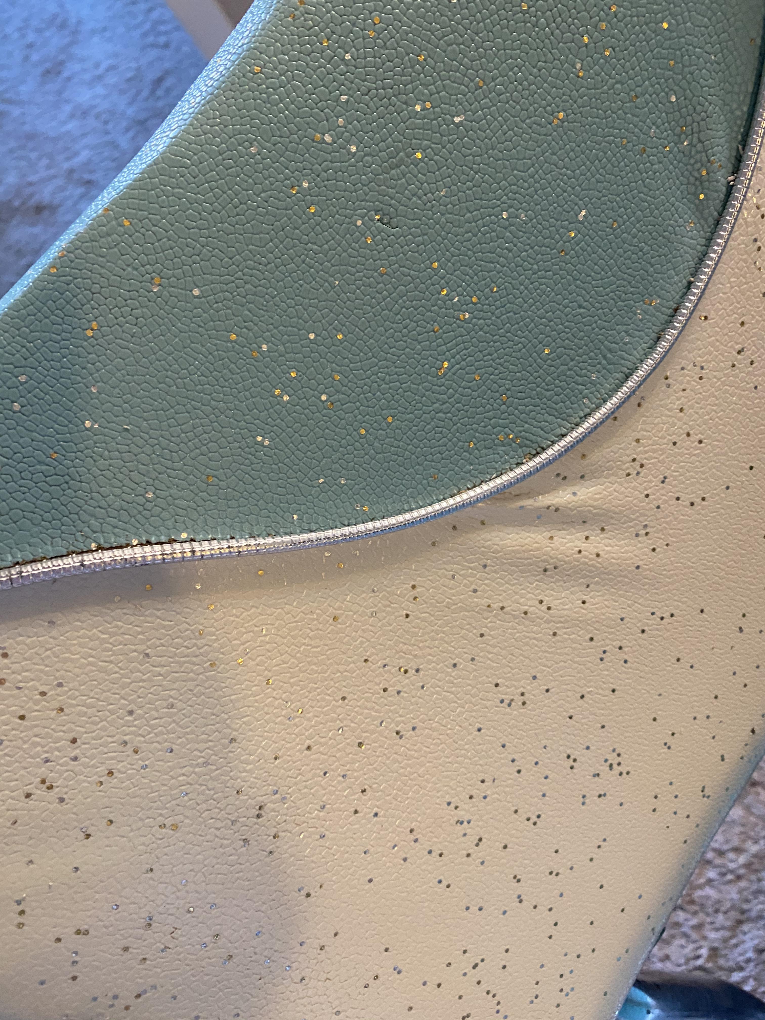 Restoring kitchen chairs from the 60’s r/restoration