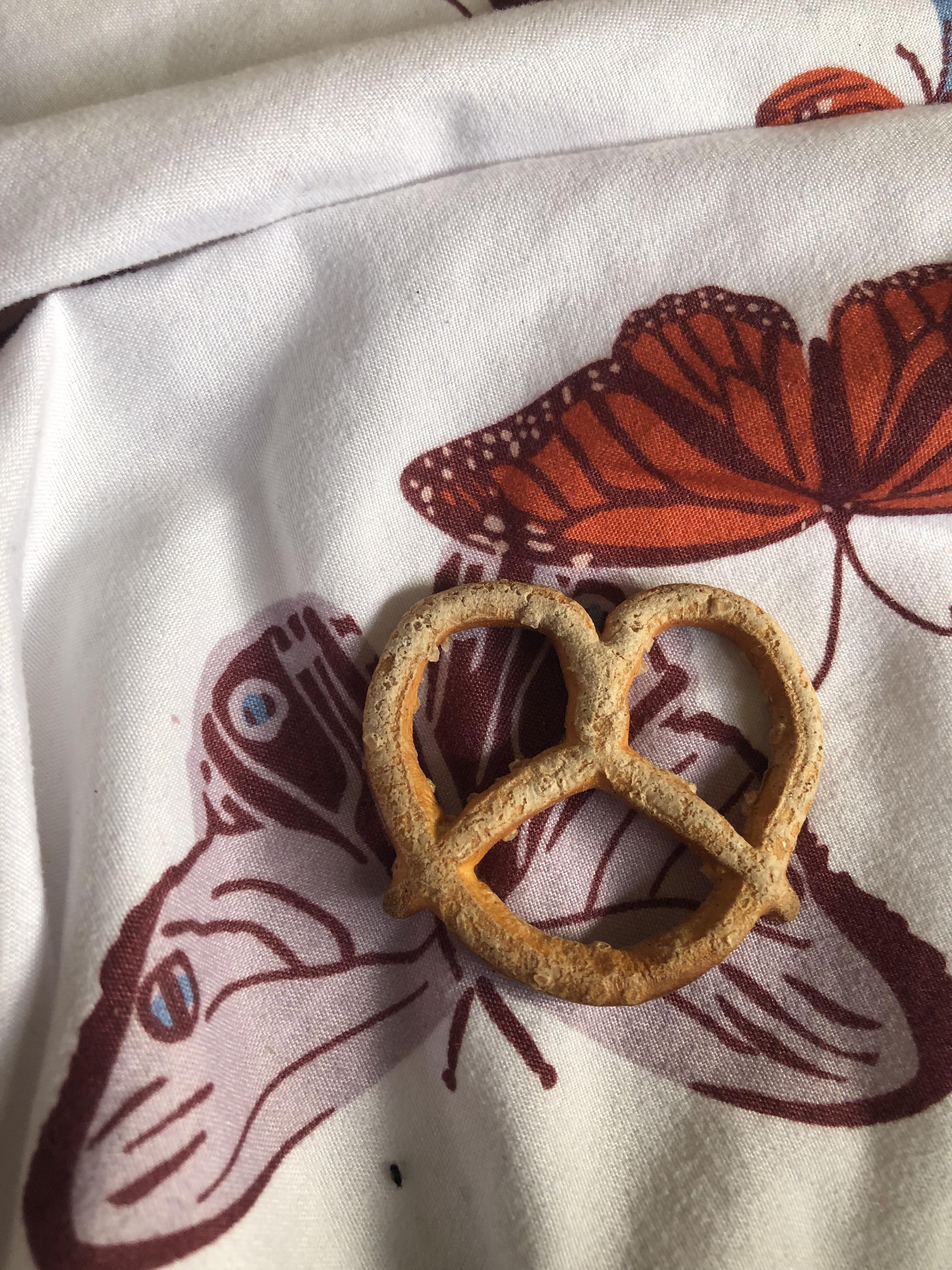 What is going on with this pretzel?!? Is it bad ? Is it safe to eat the