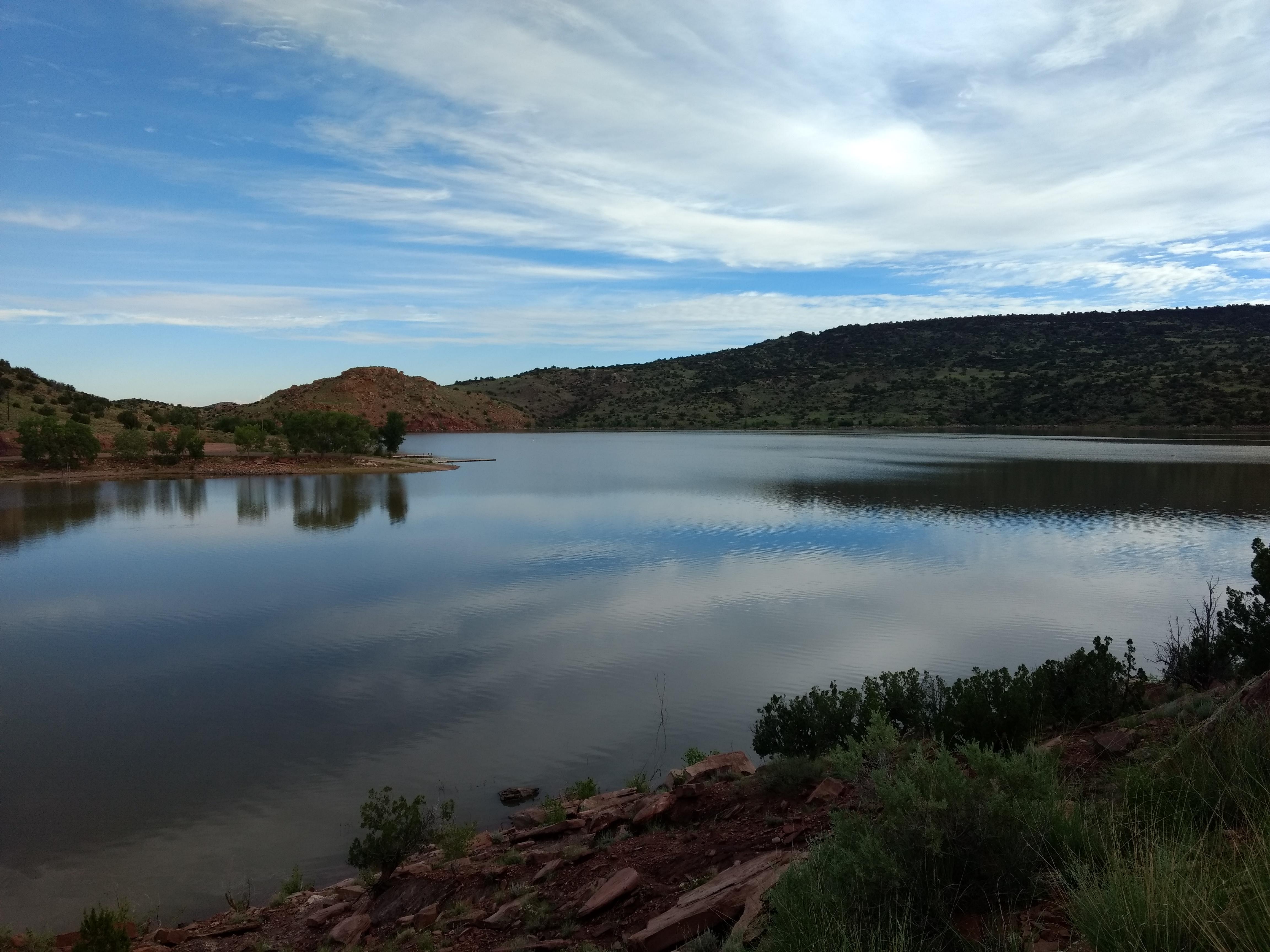 Early Morning at Lyman Lake, AZ [OC] [3456x4608 r/EarthPorn