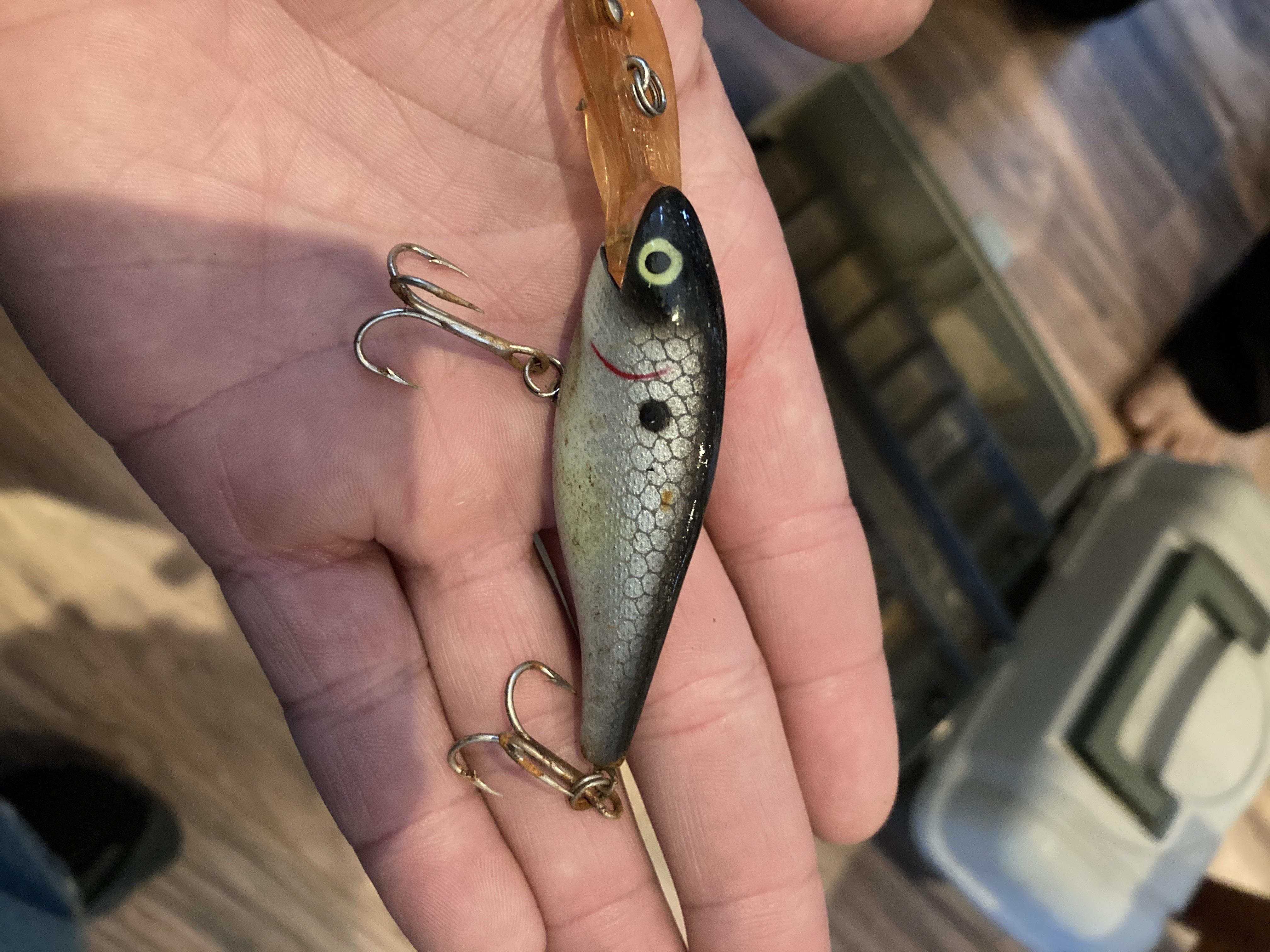 Cleaning fishing Lures? What is the best way? r/CleaningTips