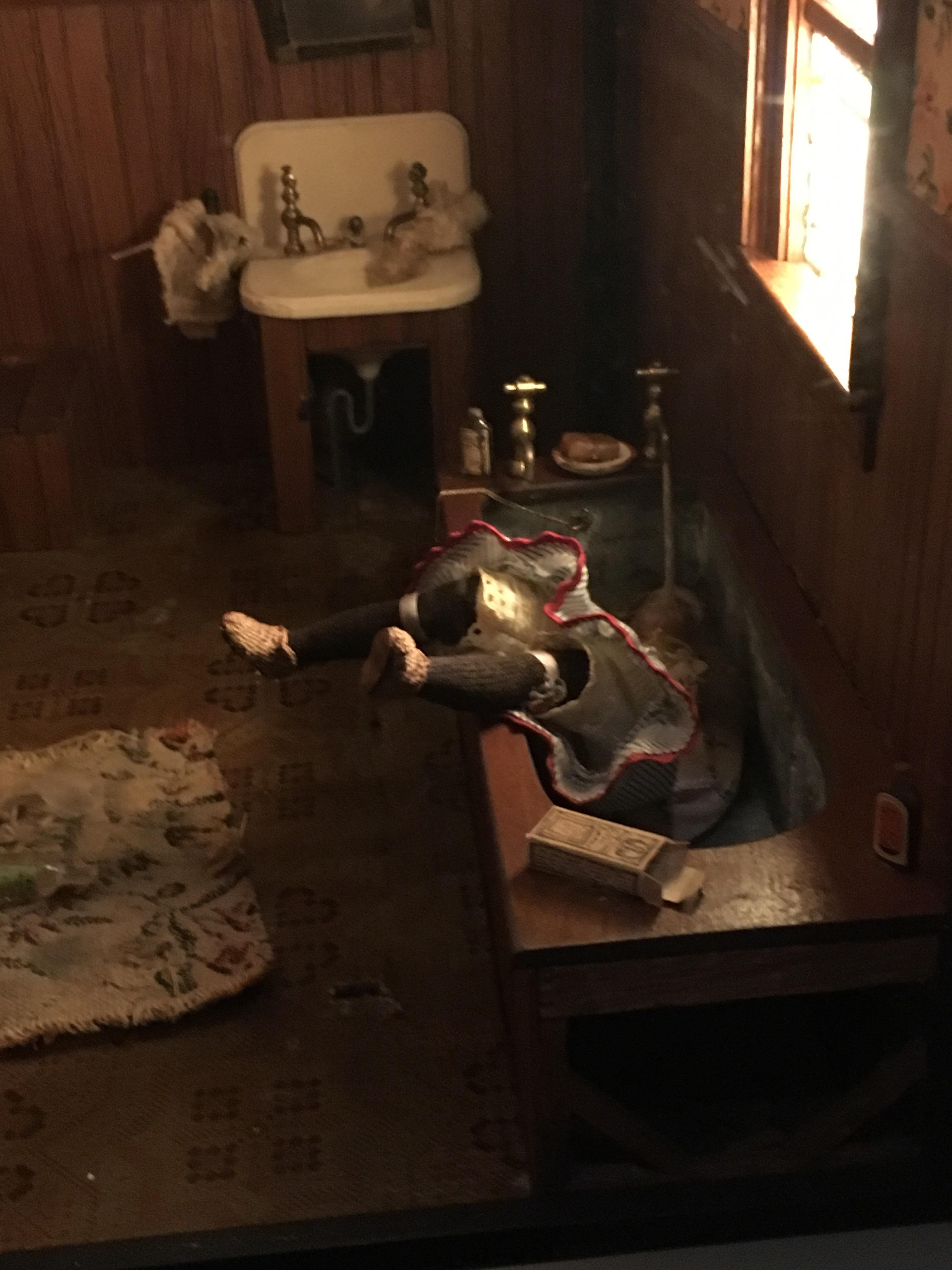 Dark BathroomMurder is Her Hobby Lee r/UnusualArt