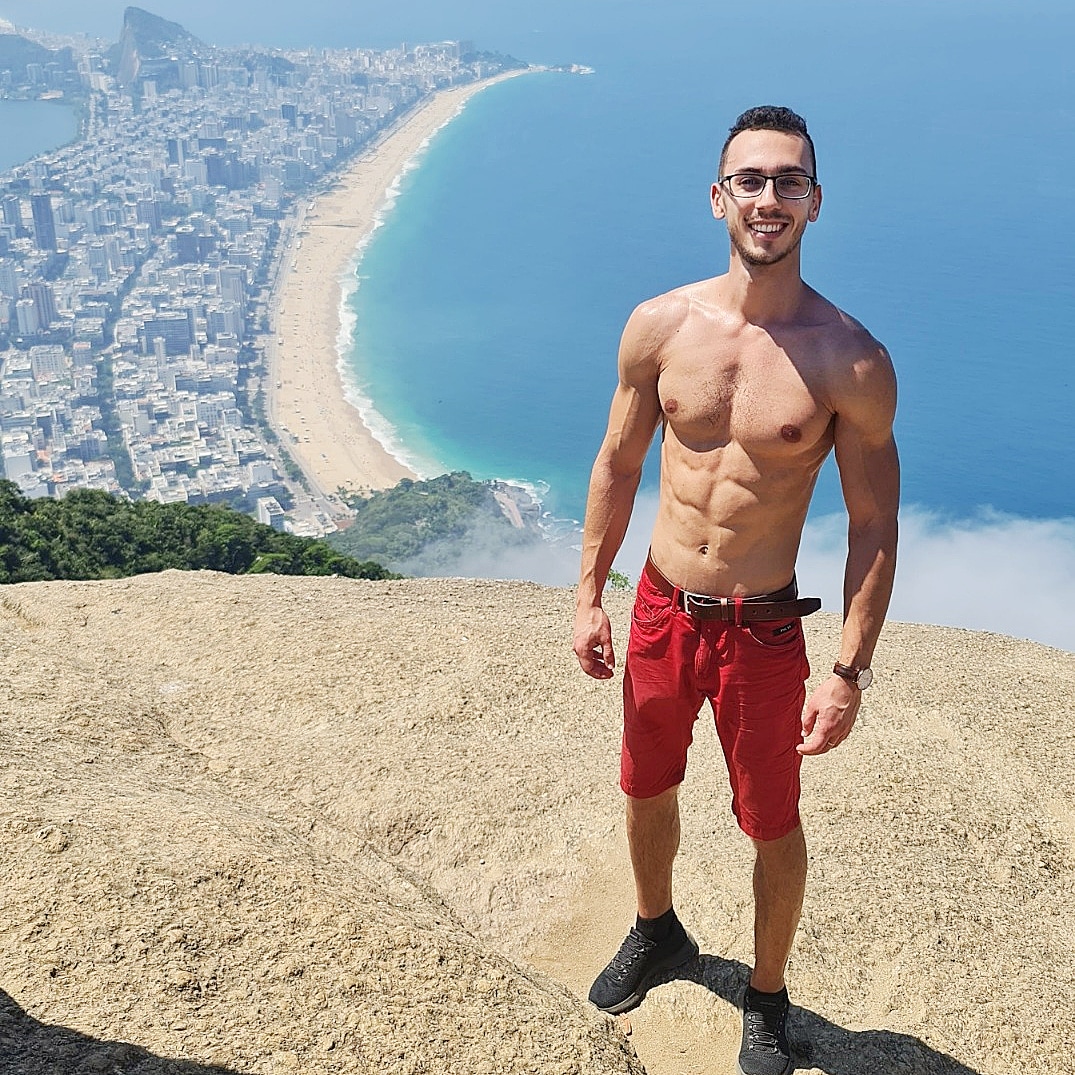 Look at that View : GayEyeBleach