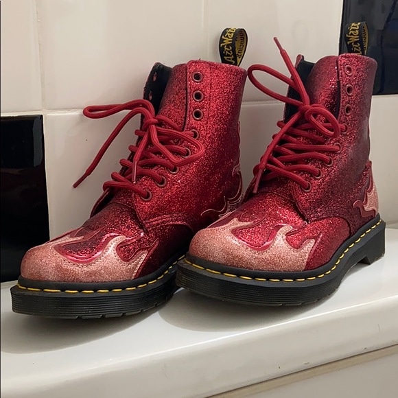 heel slips 1461 dr martens DrMartens
