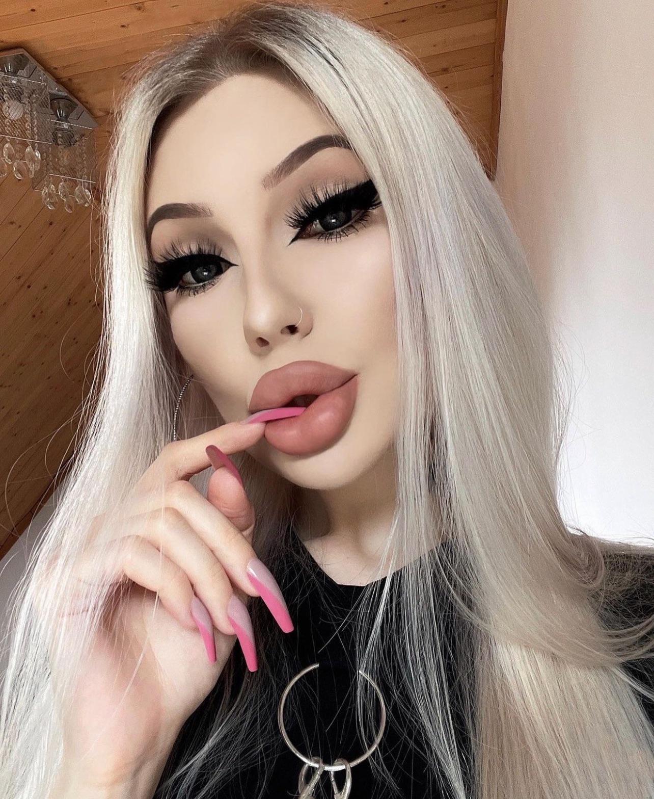 dark angel 🖤 r/TheLips