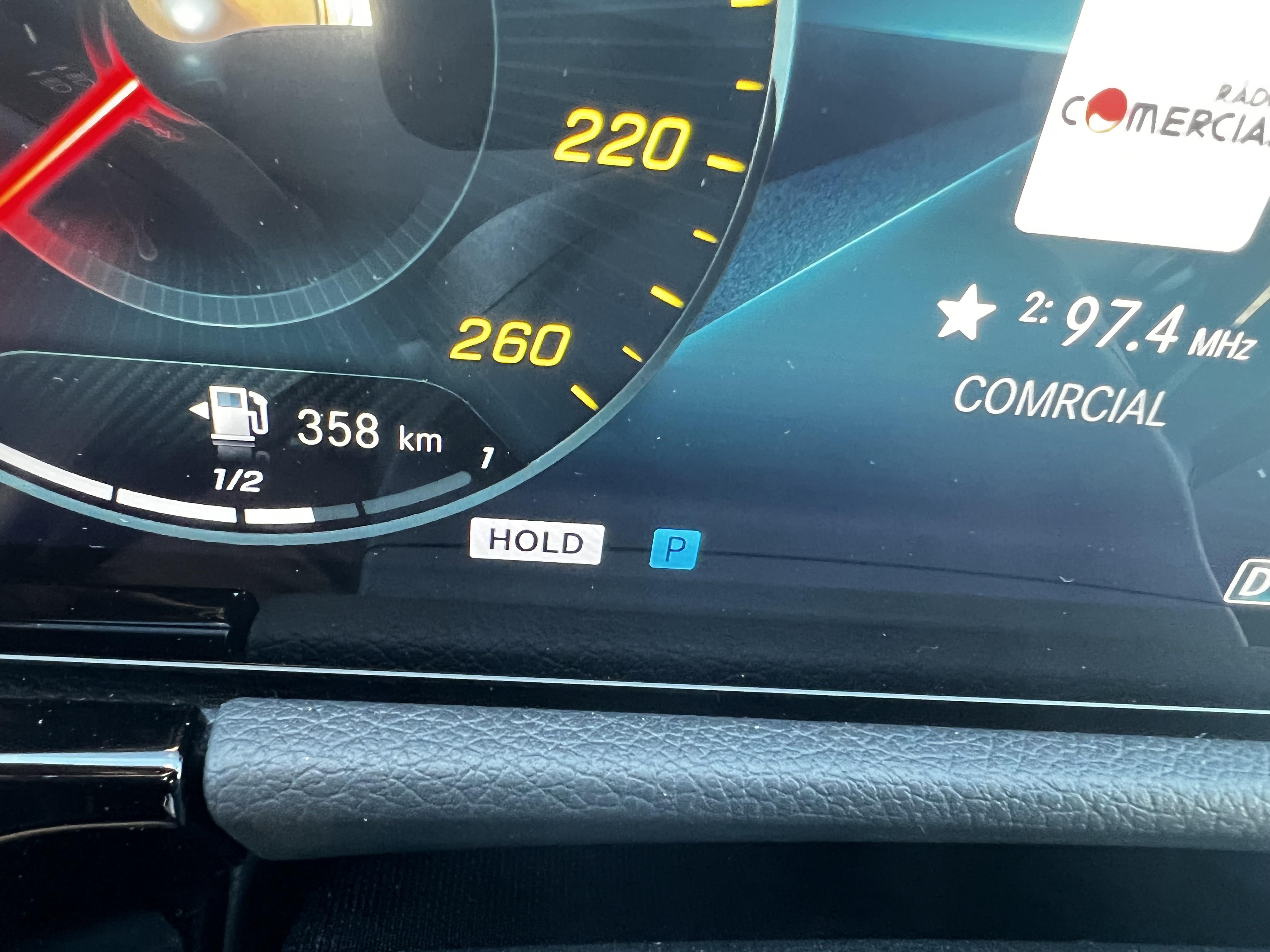 What does this P mean? Sometimes arrows pop up on each side r