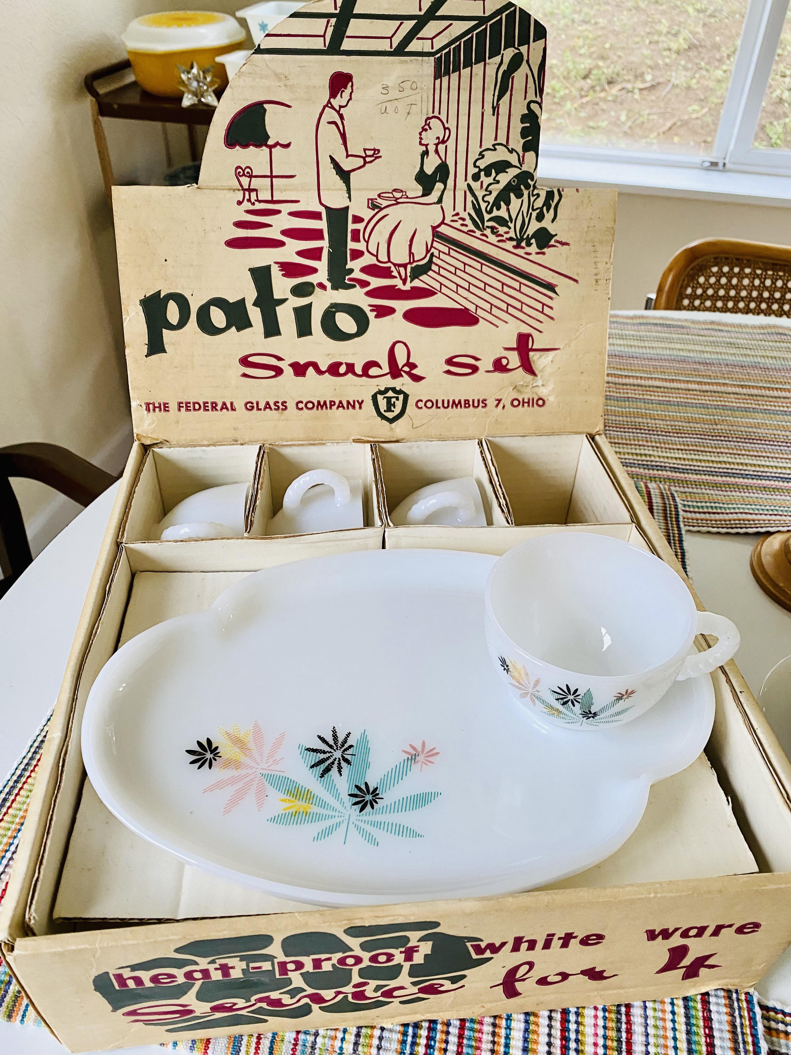 I really did not need to thrift another snack set, but how could I say