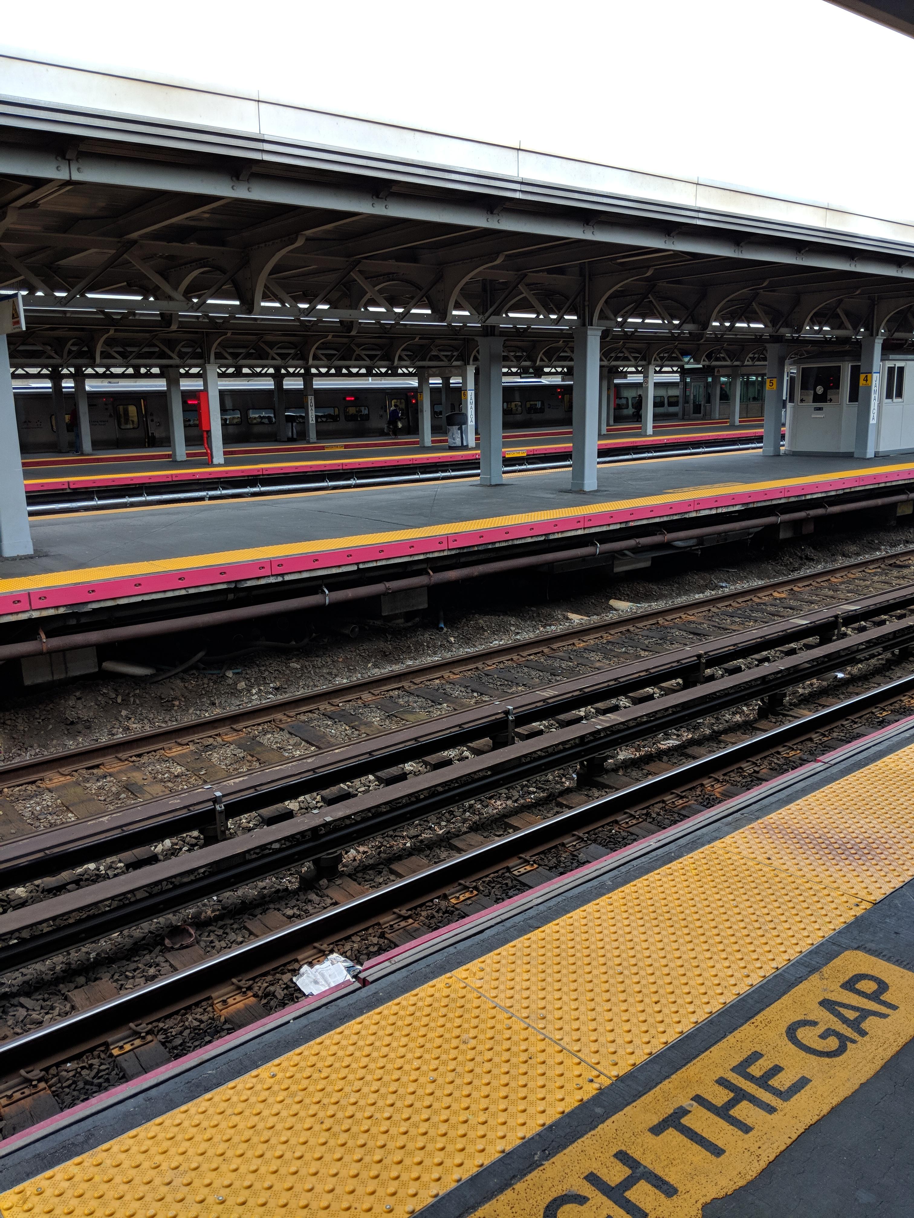 Jamaica, Queens r/WaitingForATrain