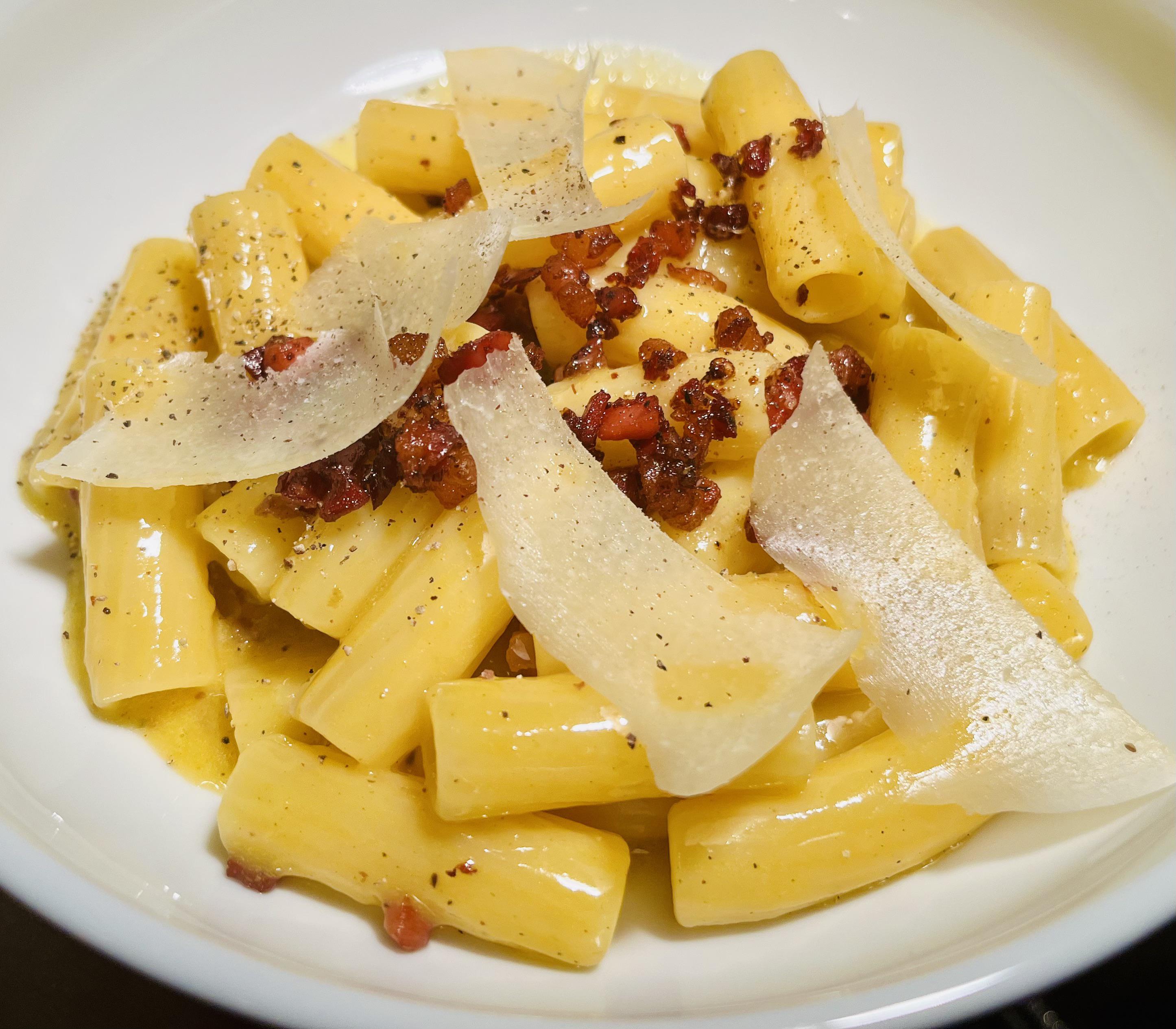 [Homemade] Rigatoni alla Carbonara r/food