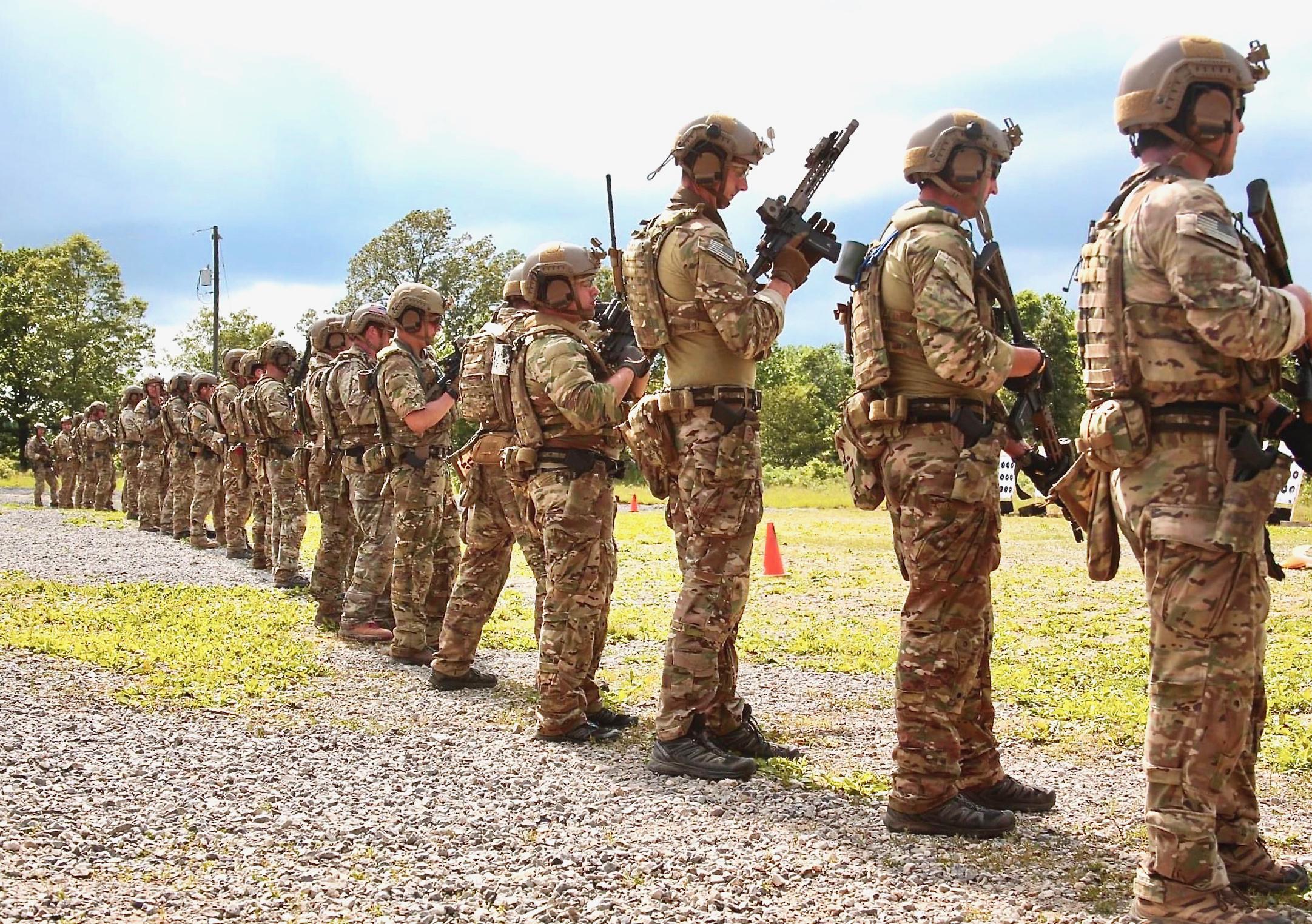 5th Special Forces Group range time. [2163x1524] r/MilitaryPorn