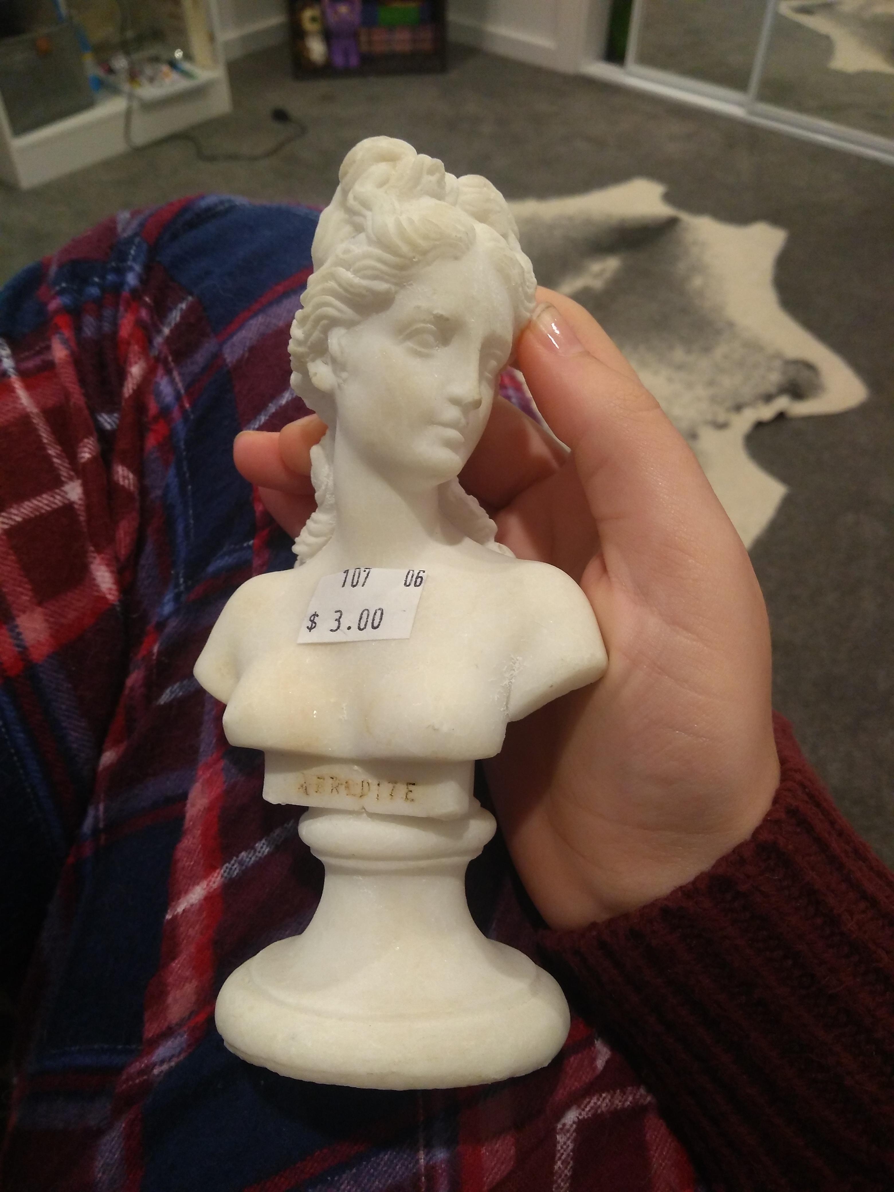 Beautiful marble bust r/ThriftStoreHauls
