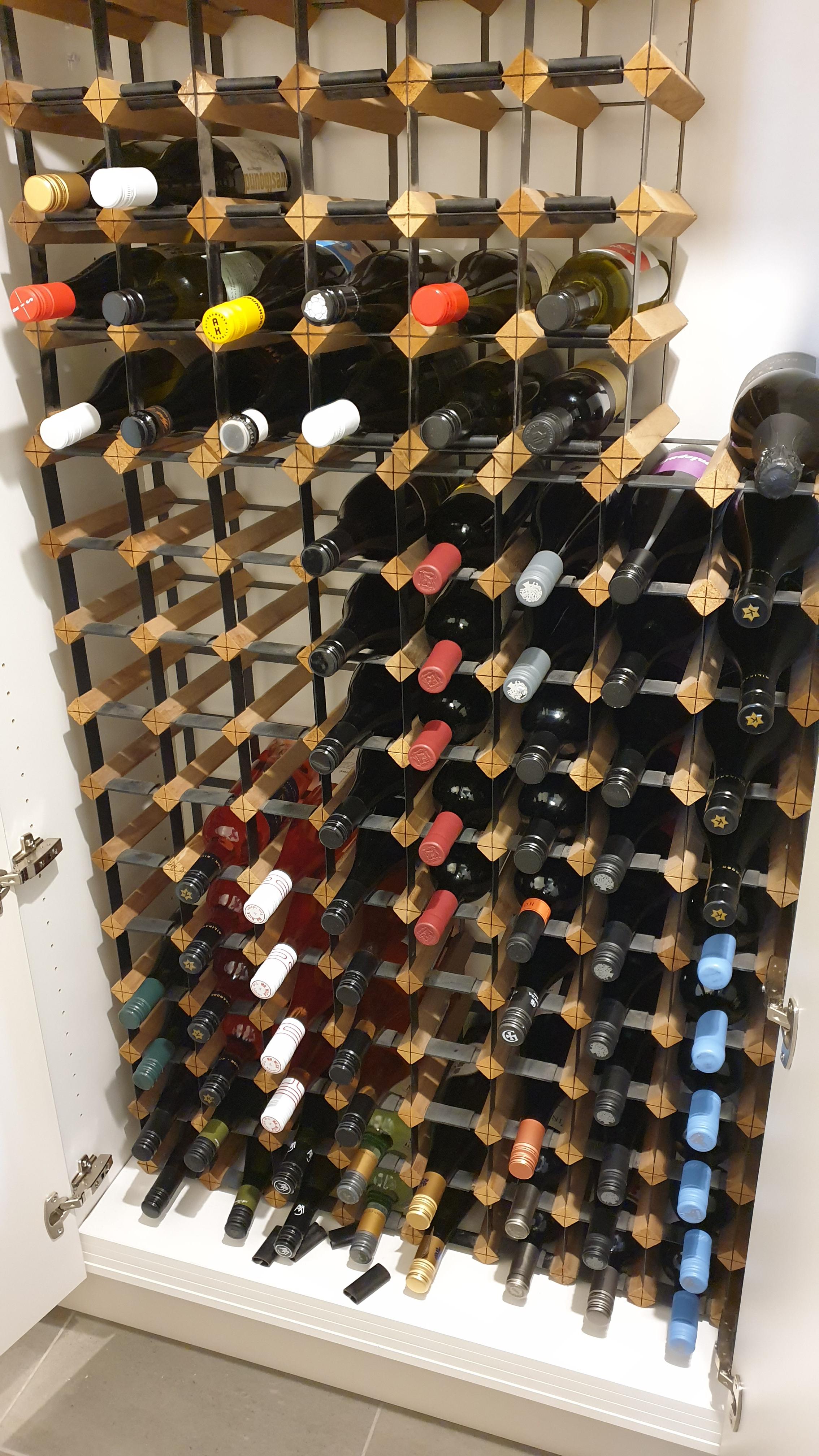 While we are sharing cellars, I finally found a second hand rack to fit