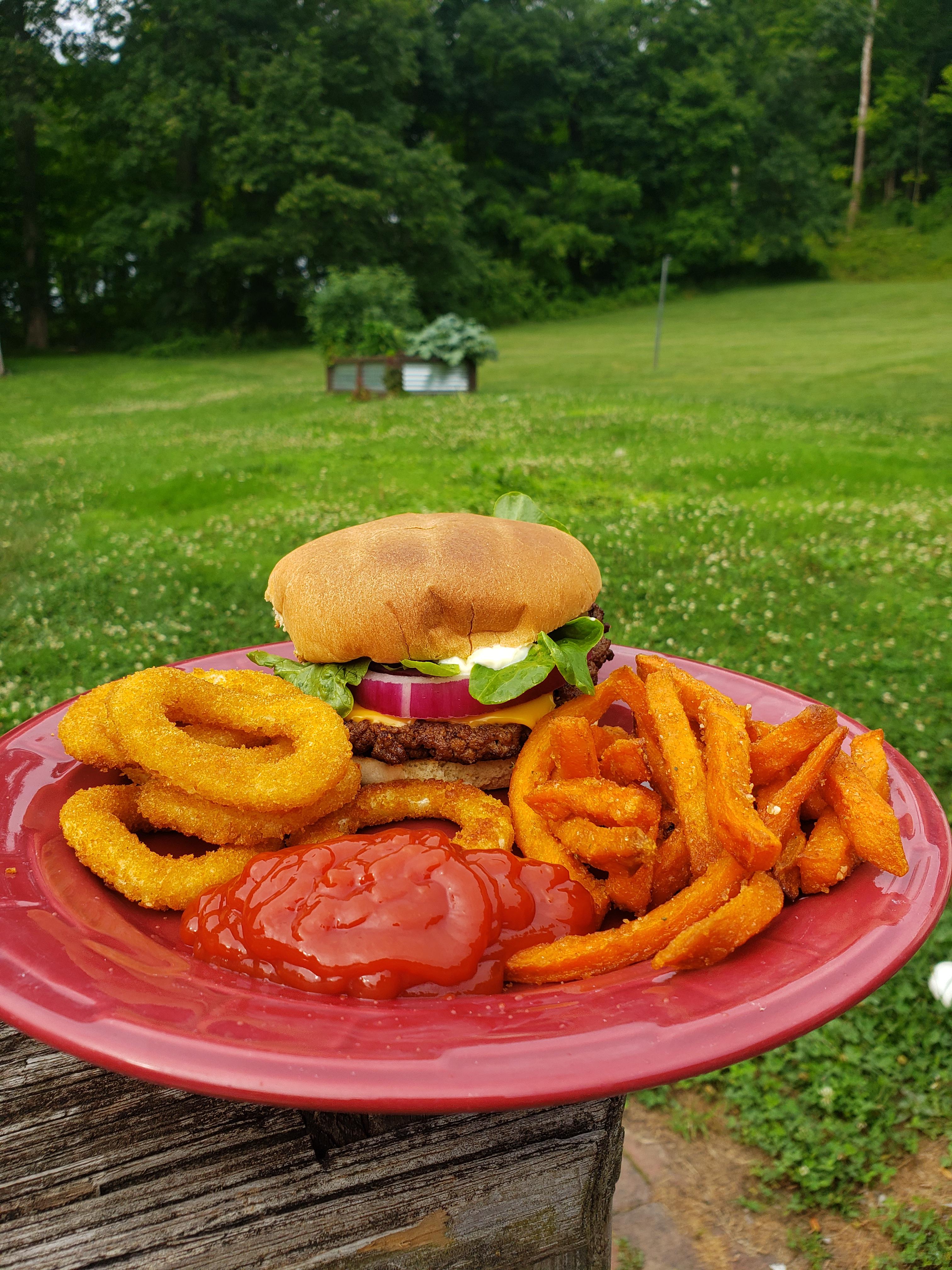 [Homemade] Smashburger with sweet potato fries and onion rings. r/food