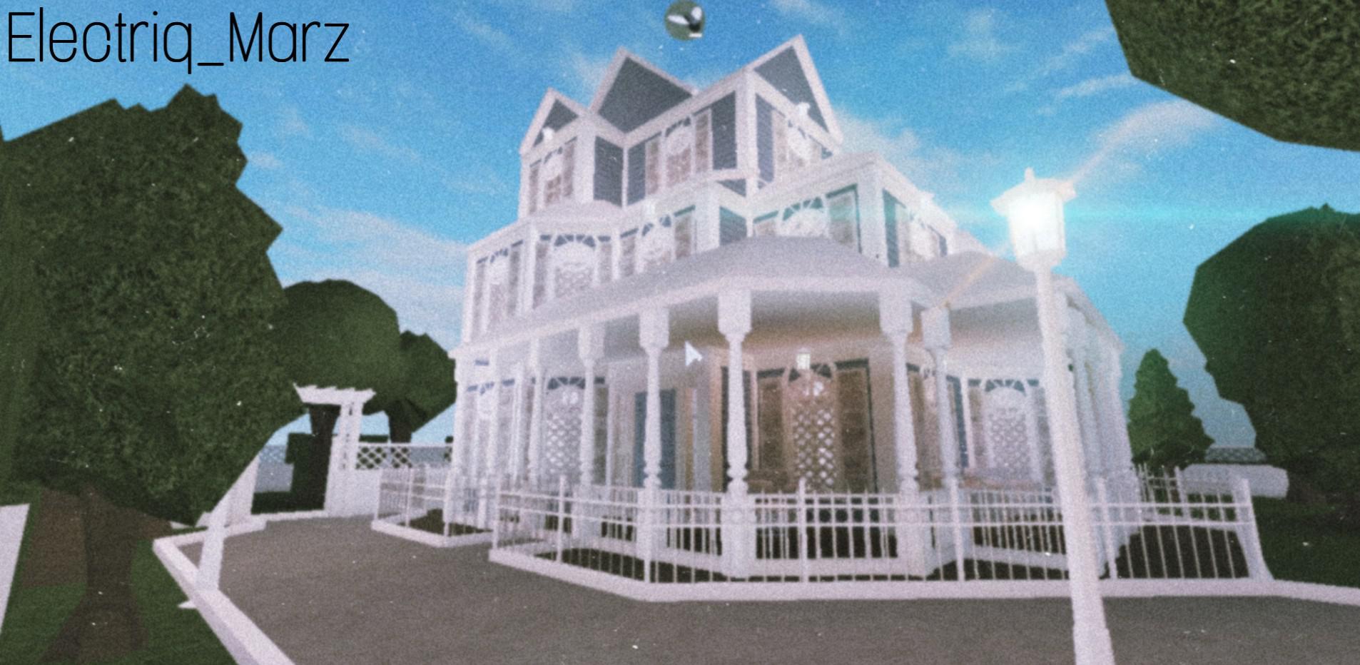 Victorian Style Bloxburg House