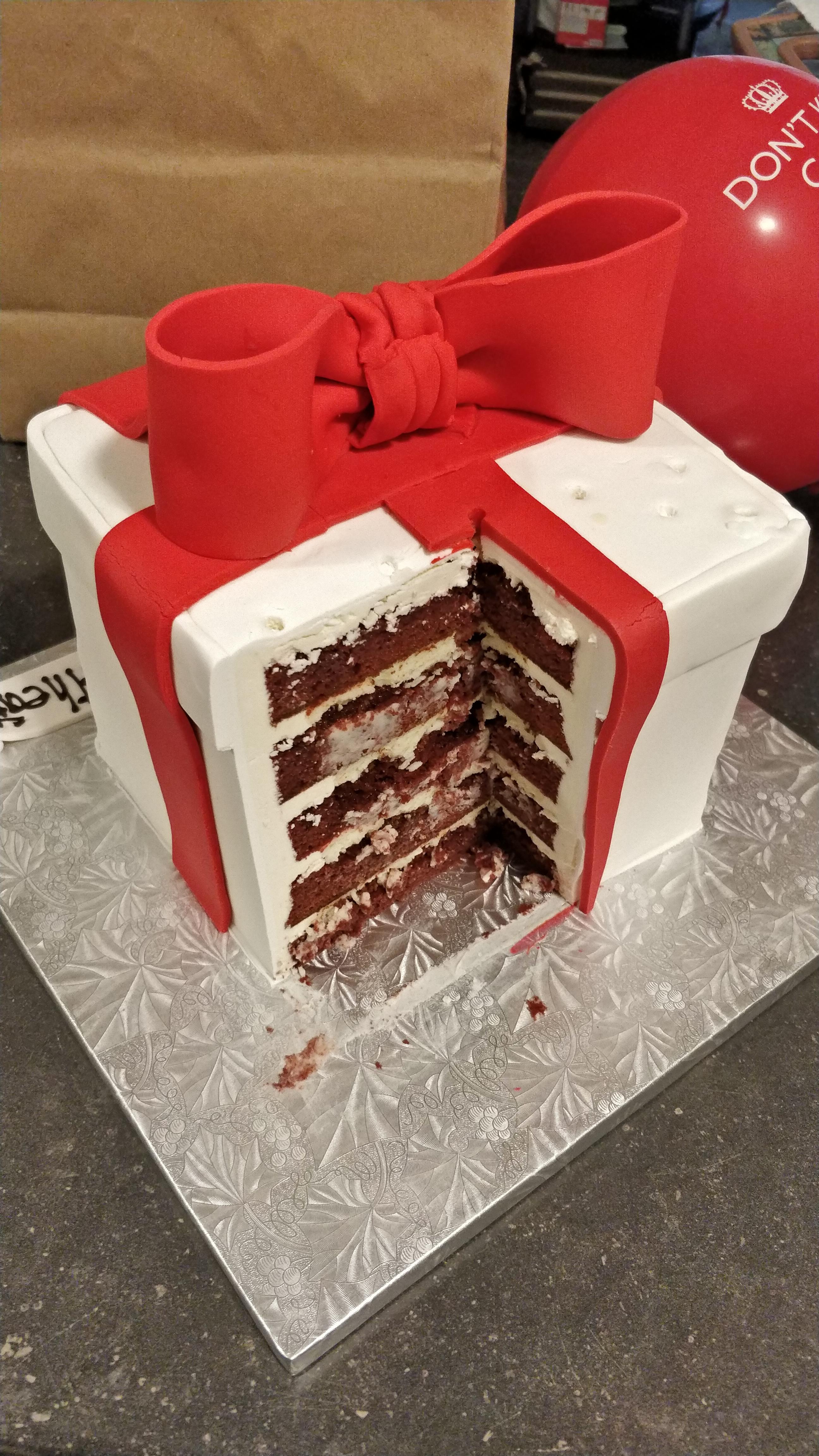 ACNH birthday cake r/AnimalCrossing