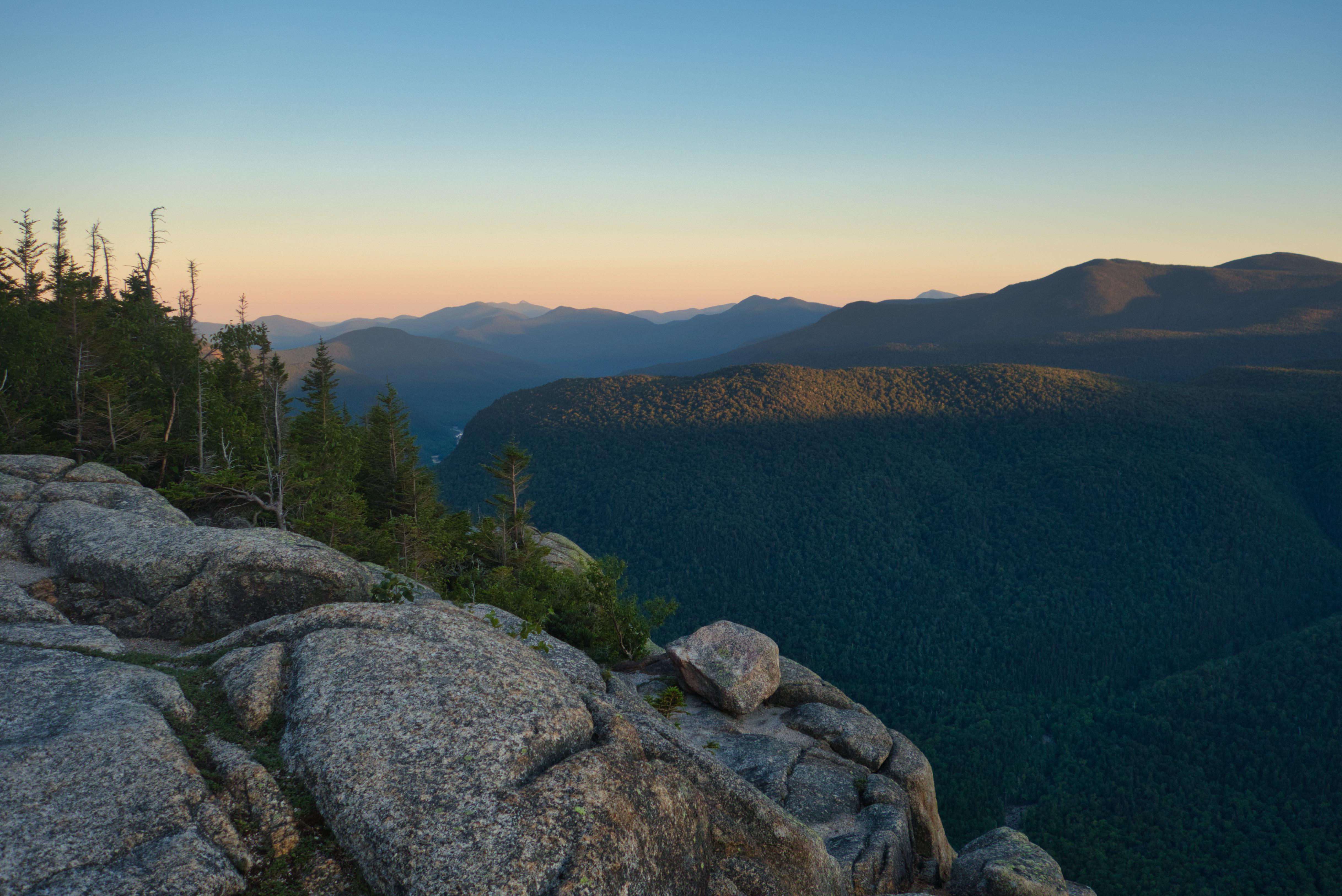 Sunset on ster Cliffs New Hampshire r/AppalachianTrail