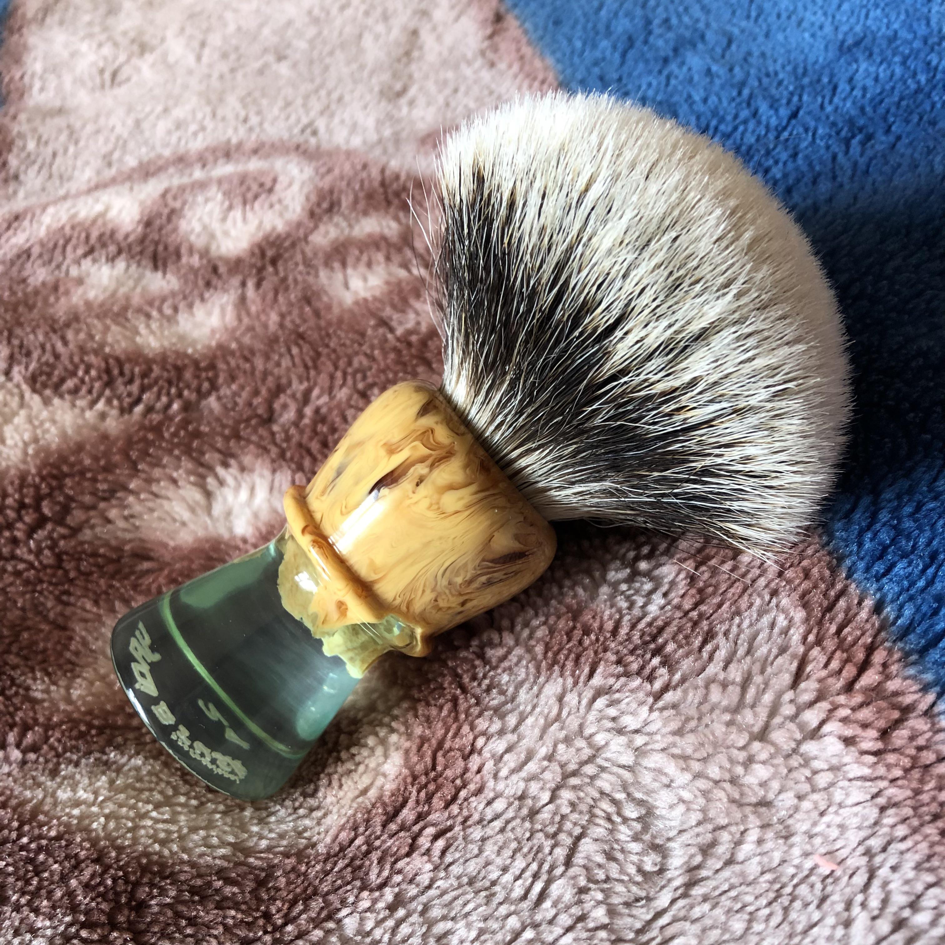 Yaqi 24mm Two band badger brush. r/wicked_edge