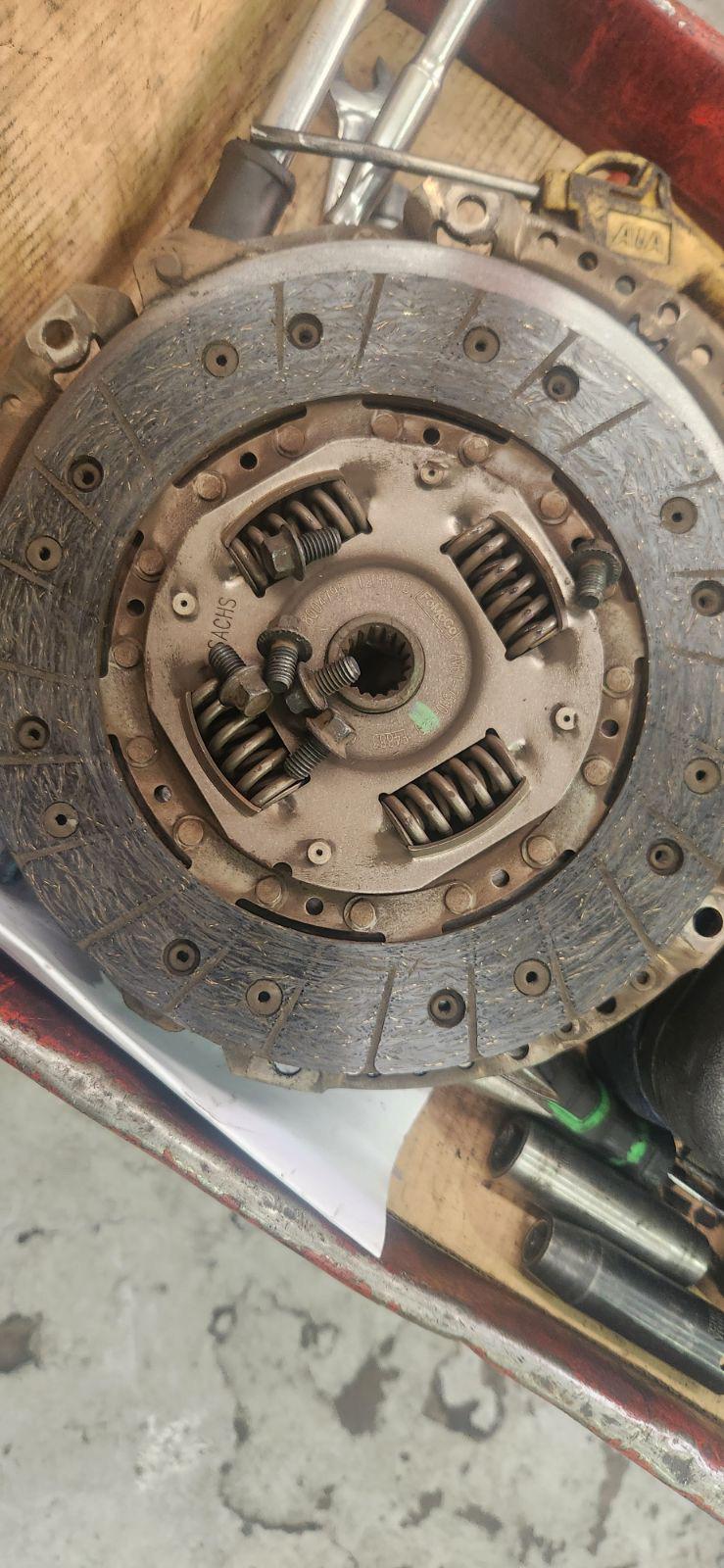 Does this clutch need replacing? r/MechanicAdvice
