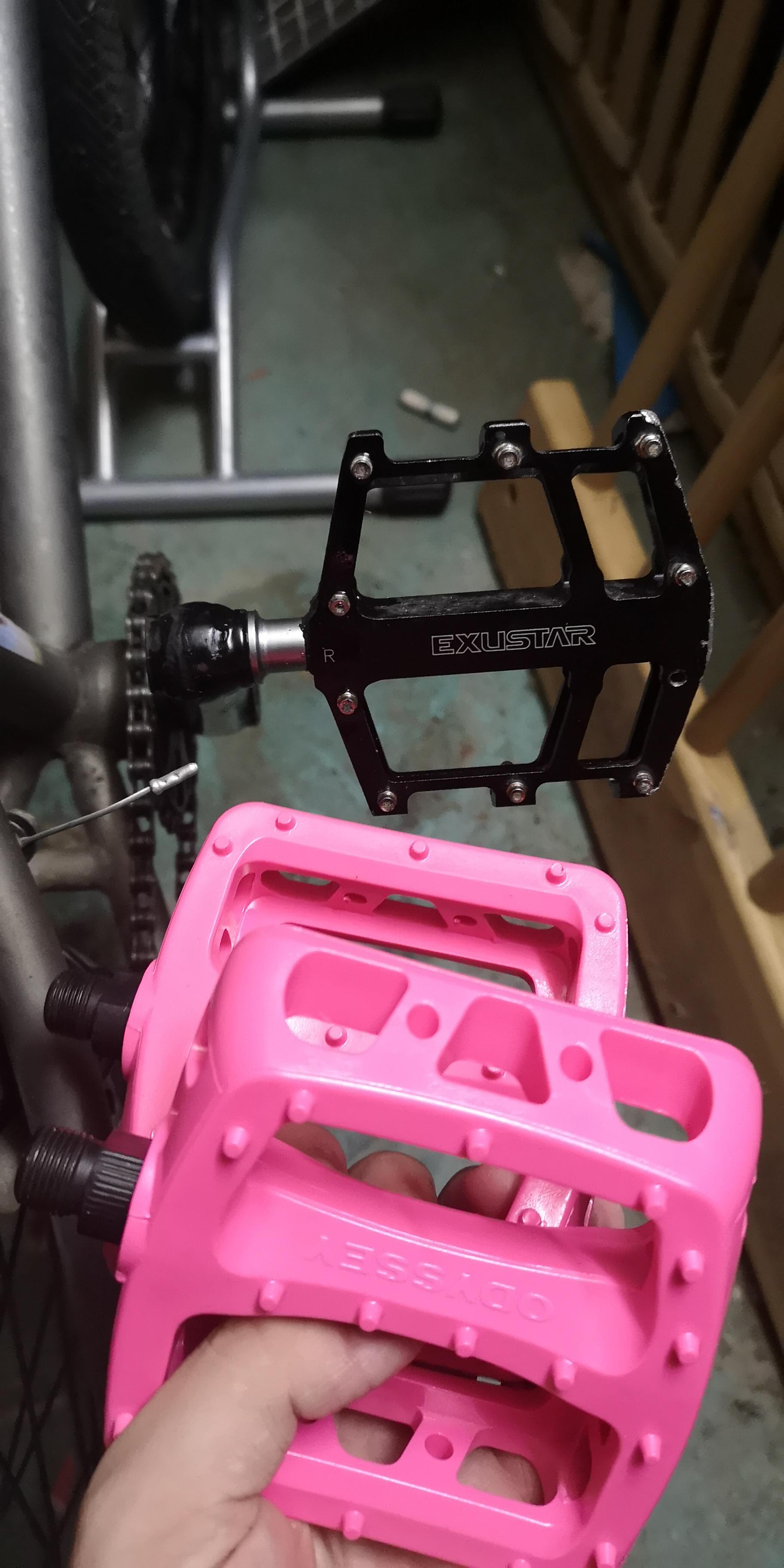 So i wanted to change from metal to plastic pedals but i cant get my