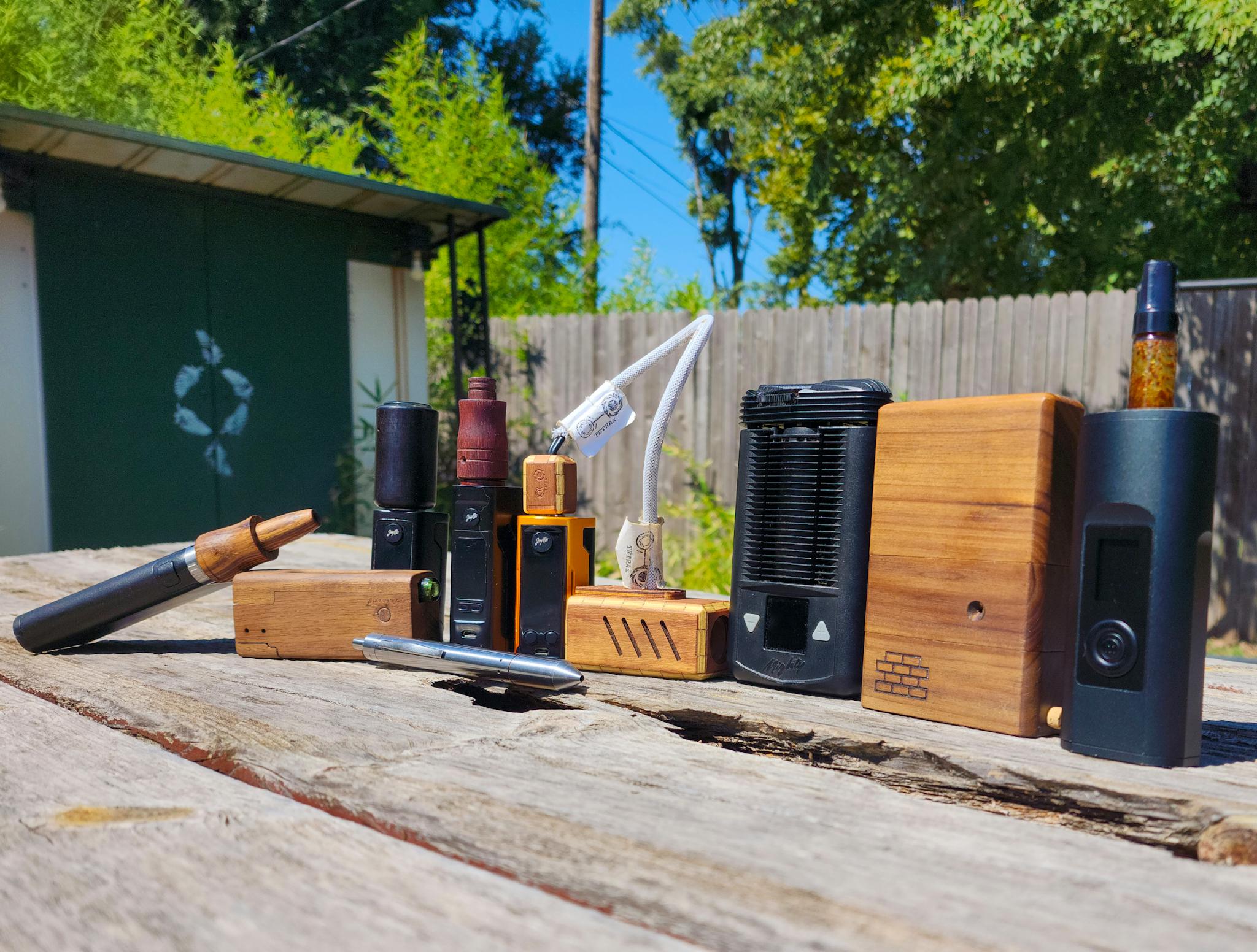 Was inspired to post my vape collection, so here are my portable vapes