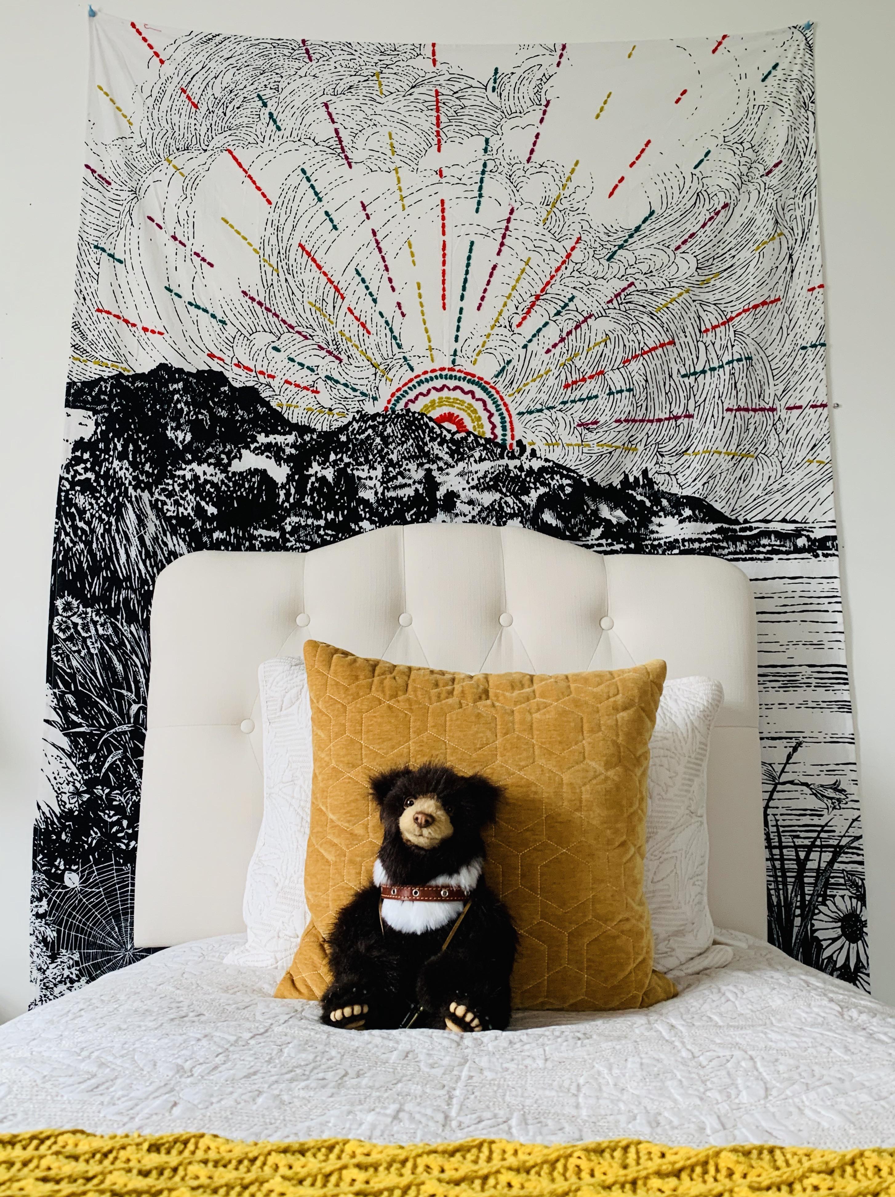 I’ve been looking for a tapestry for above my bed for some time and