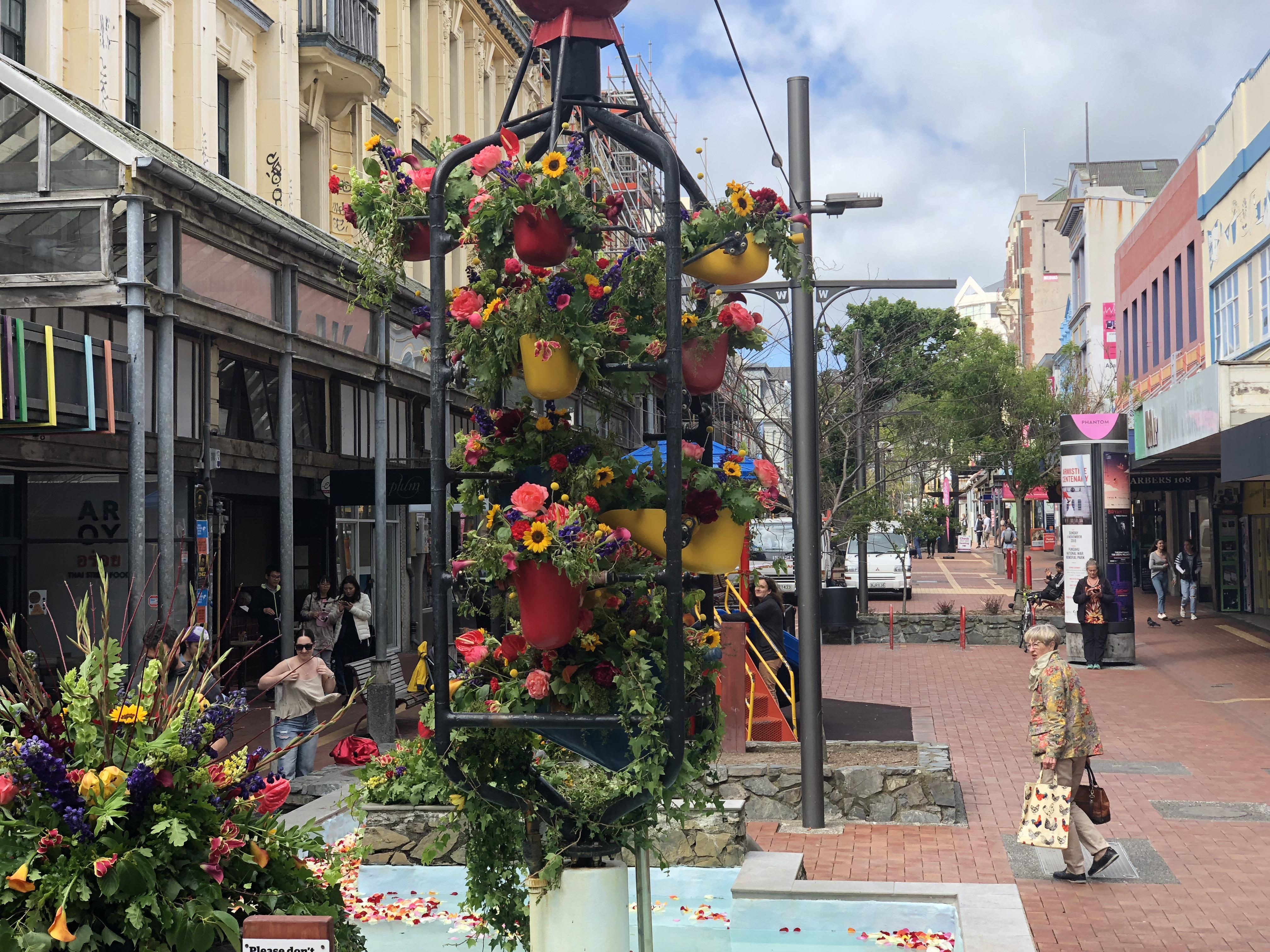 Flower fountain! r/Wellington