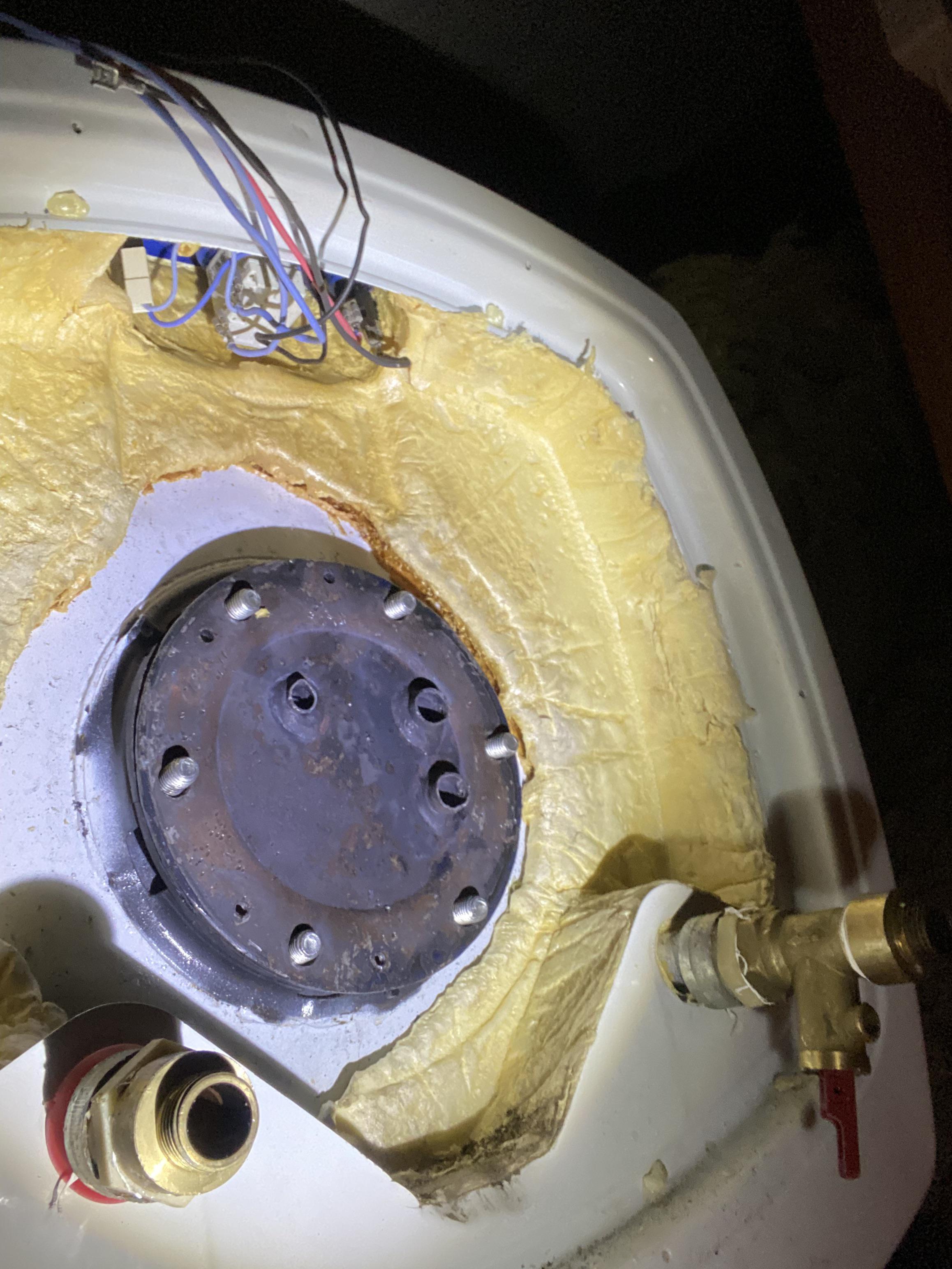 How to remove hard stuck heating element of Electrolux EWH 80 SL water