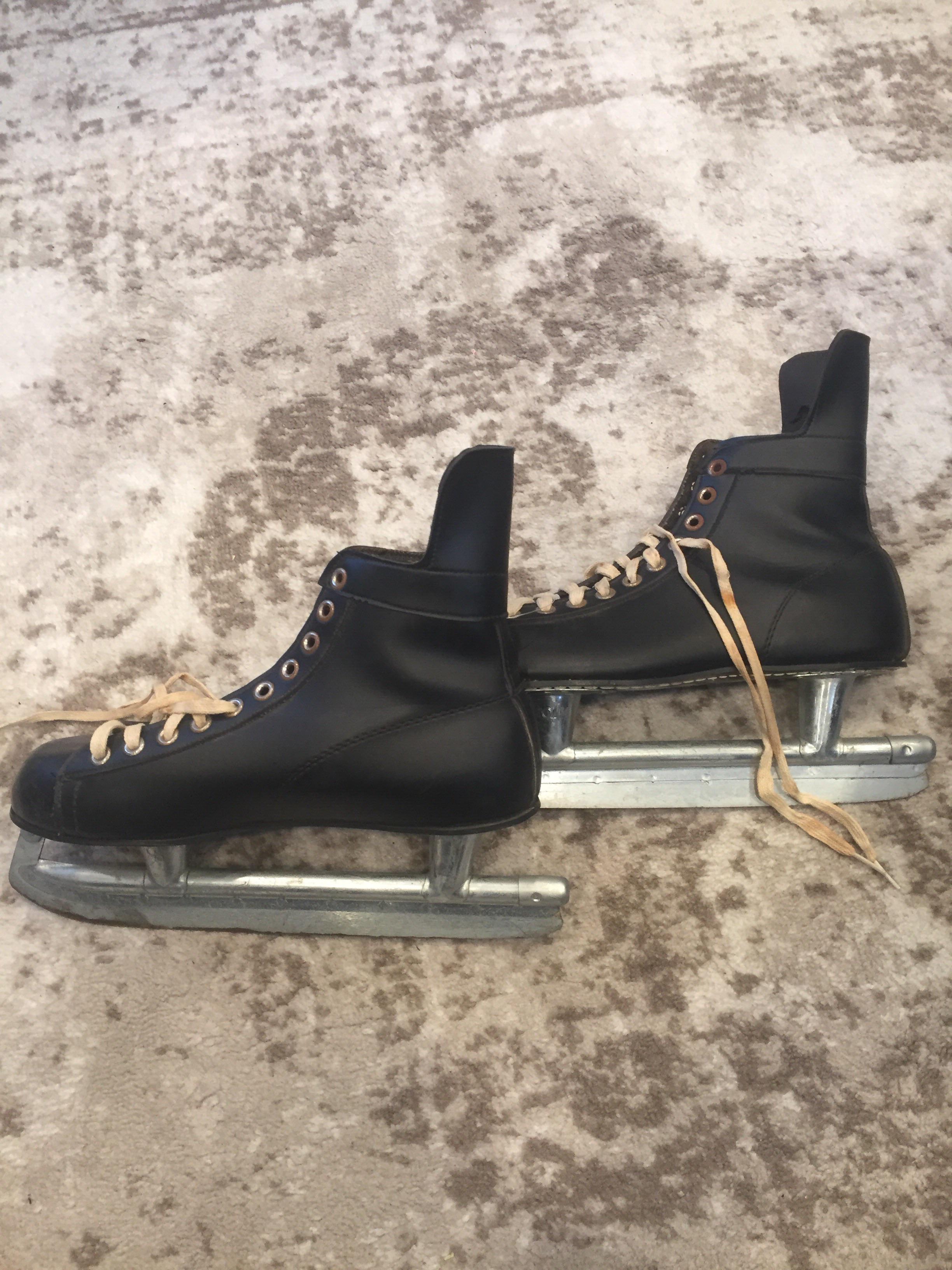 Just found these old hockey skates for 8 at a thrift store. They fit