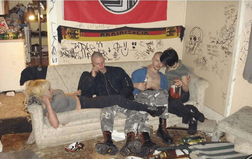Damn bitch, you live like this? beholdthemasterrace