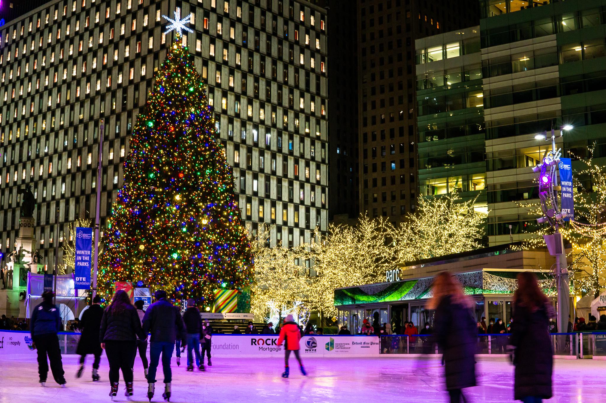 Christmas in the City r/Detroit