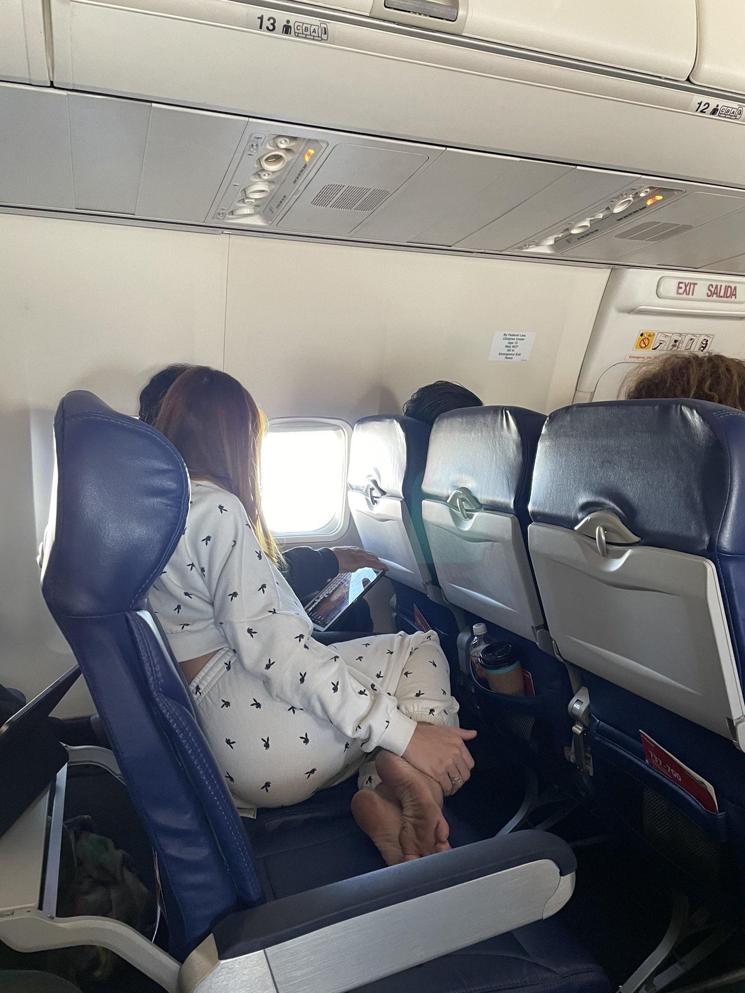 [13+12853833] Description from person who shared on Twitter “Flew