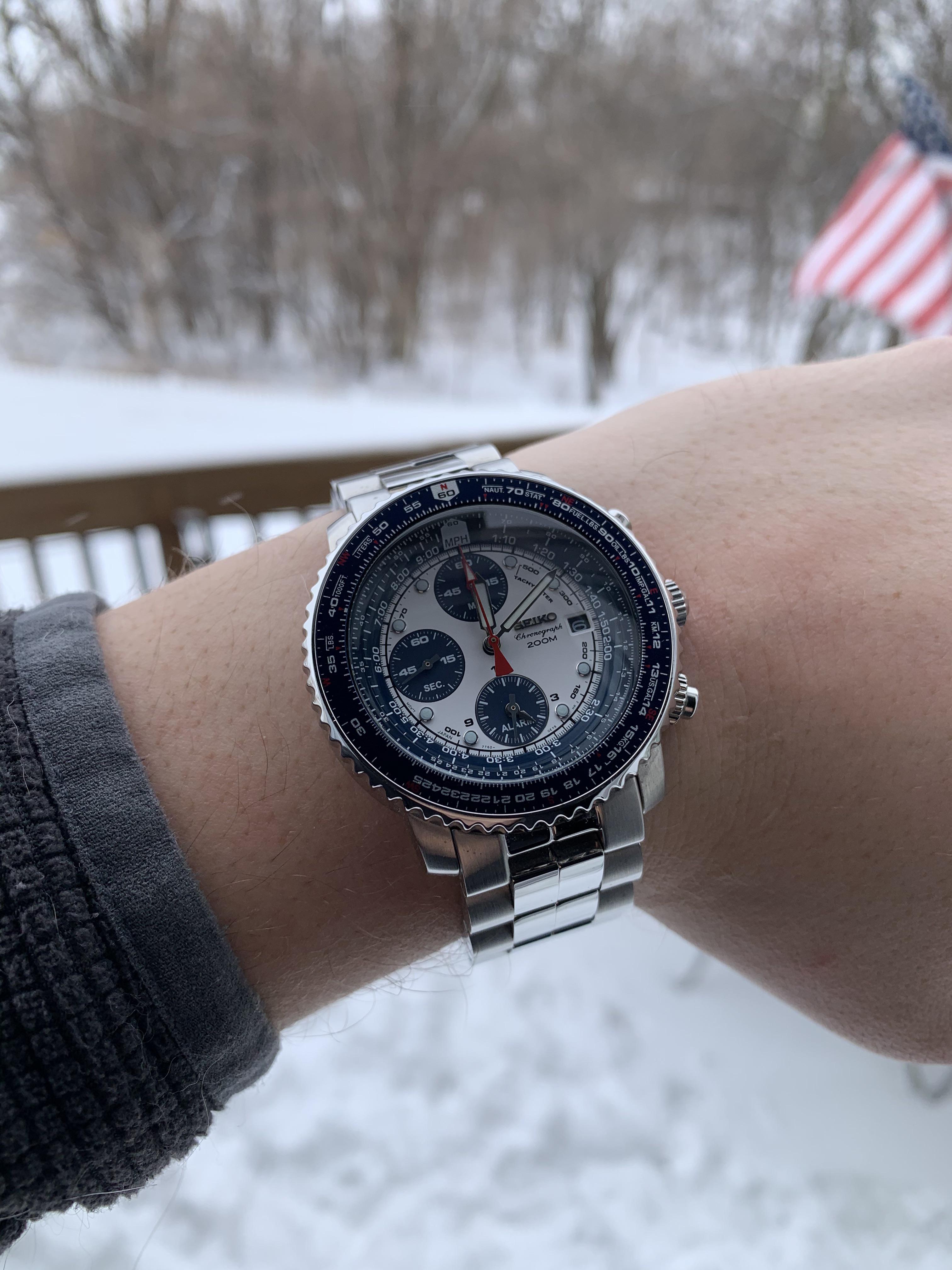 Perfect day for this Seiko. I wish Seiko would bring back their classic