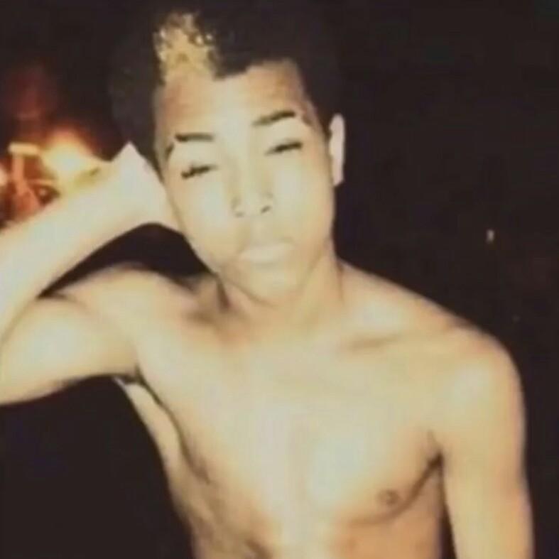 Another old light skin face x r/XXXTENTACION