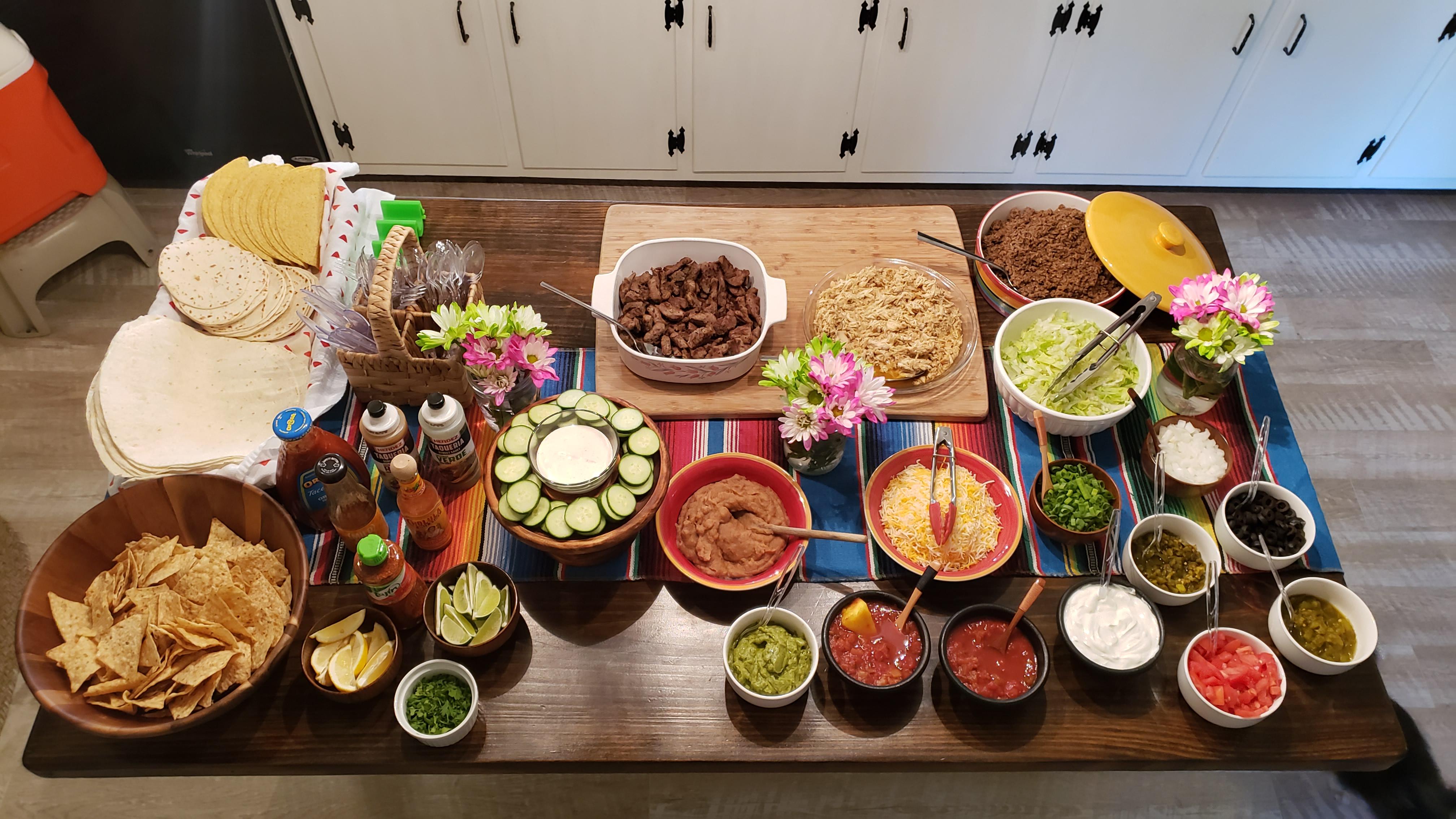 [Homemade] Steak, Chicken, and Ground Beef Taco Bar r/food
