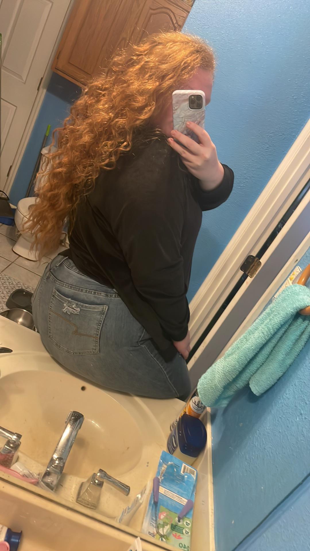 Big ass AND a natural redhead? 😍 : ThickandBBWJeans