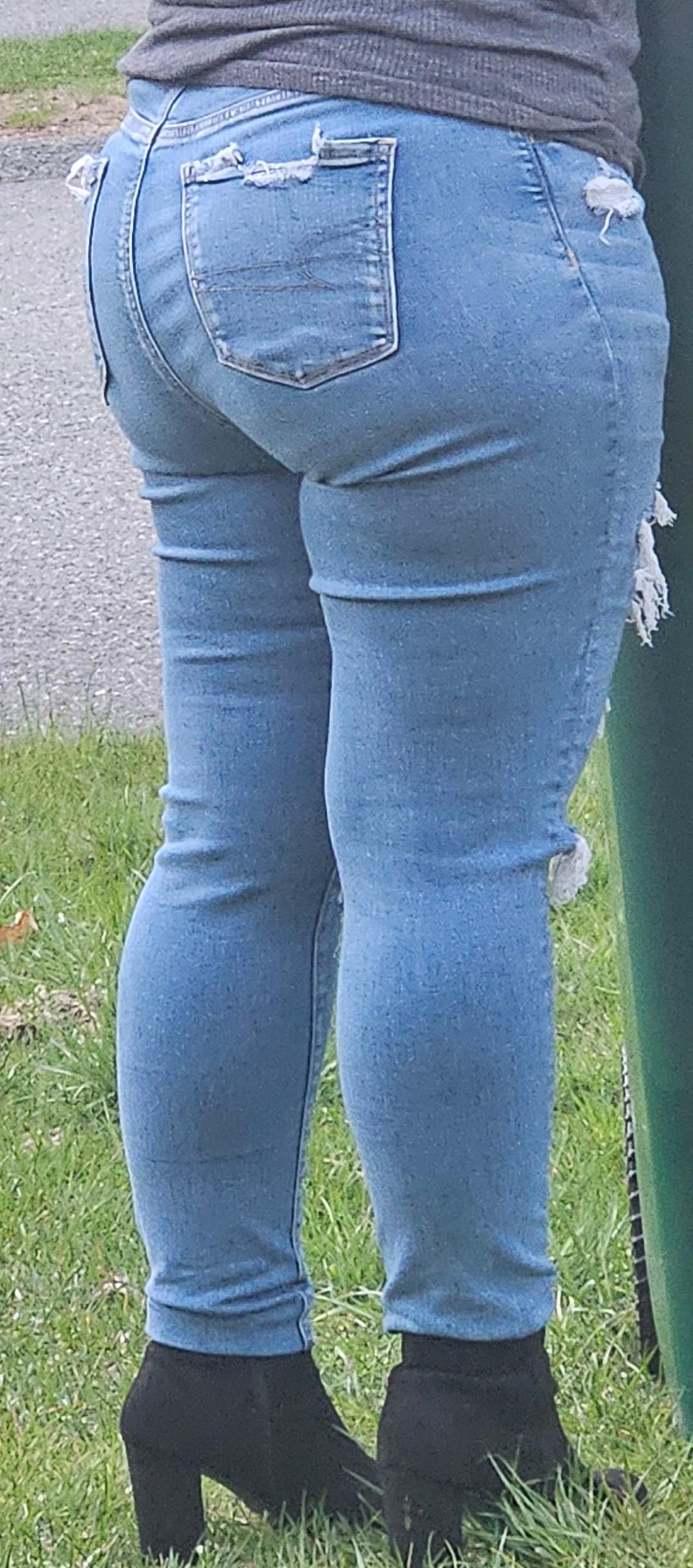 Rest your drink on it kind of ass : builtlikeahorse