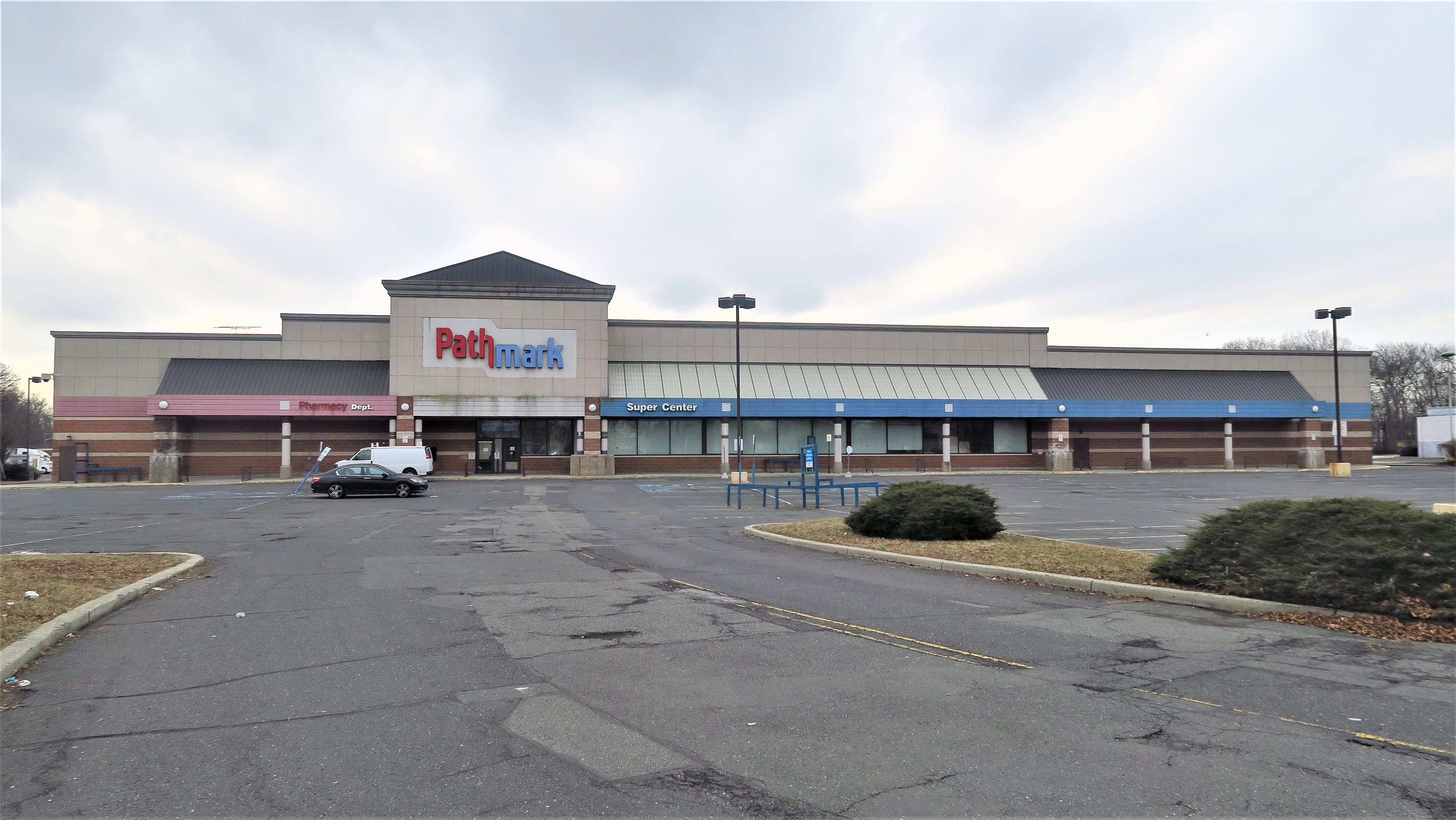 Pathmark. Used to be a staple in the Philadelphia area, NJ, And NY. Now
