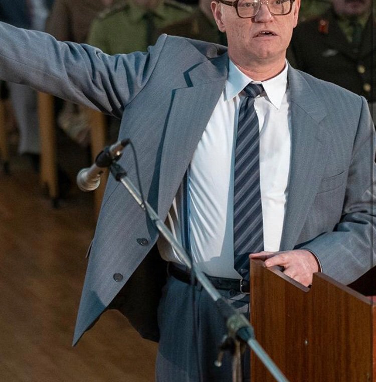 A small thing, but Legasov being the kind of person to wear a belt and