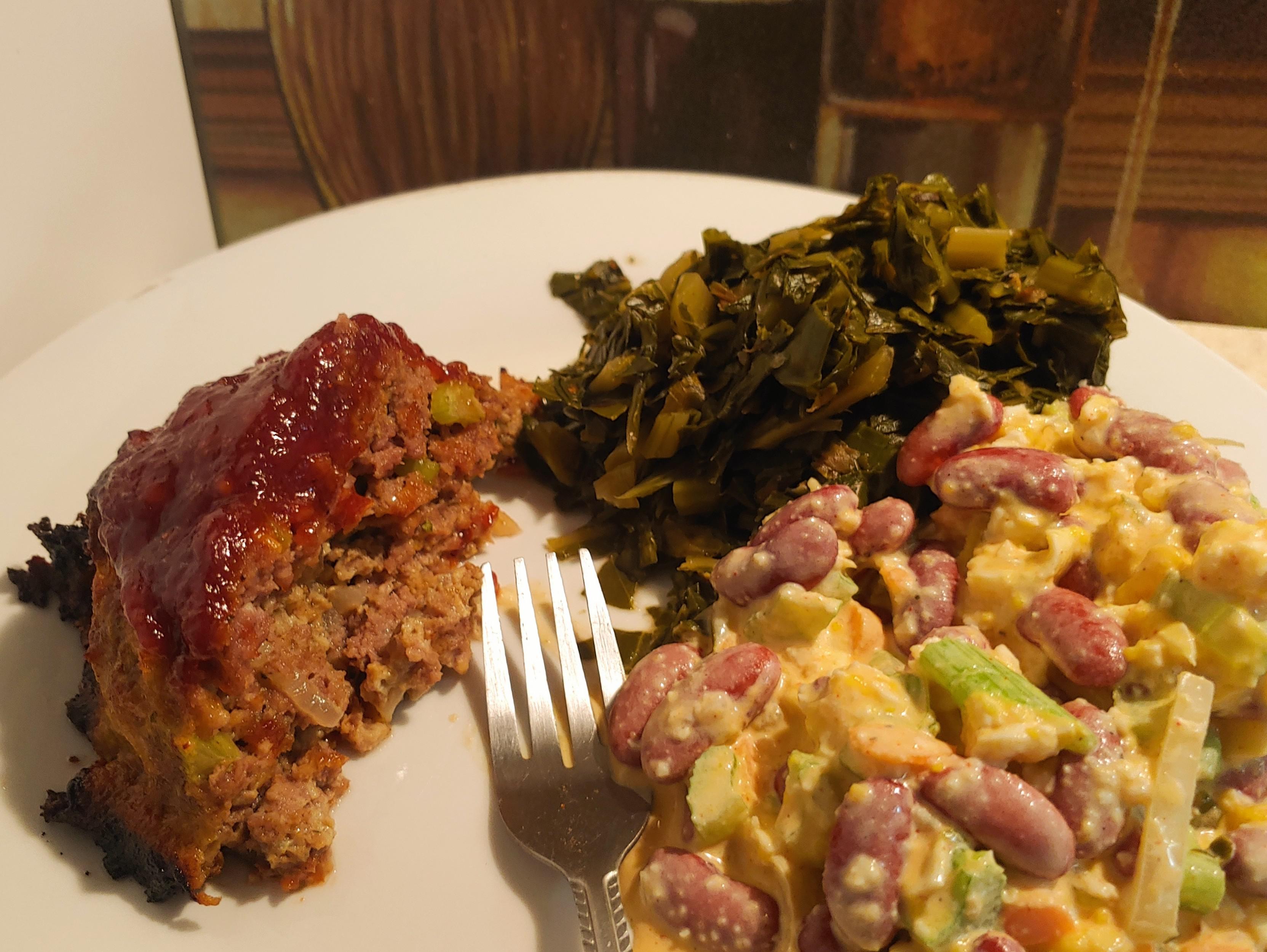 [homemade] meatloaf, collard greens, and kidney bean salad r/food