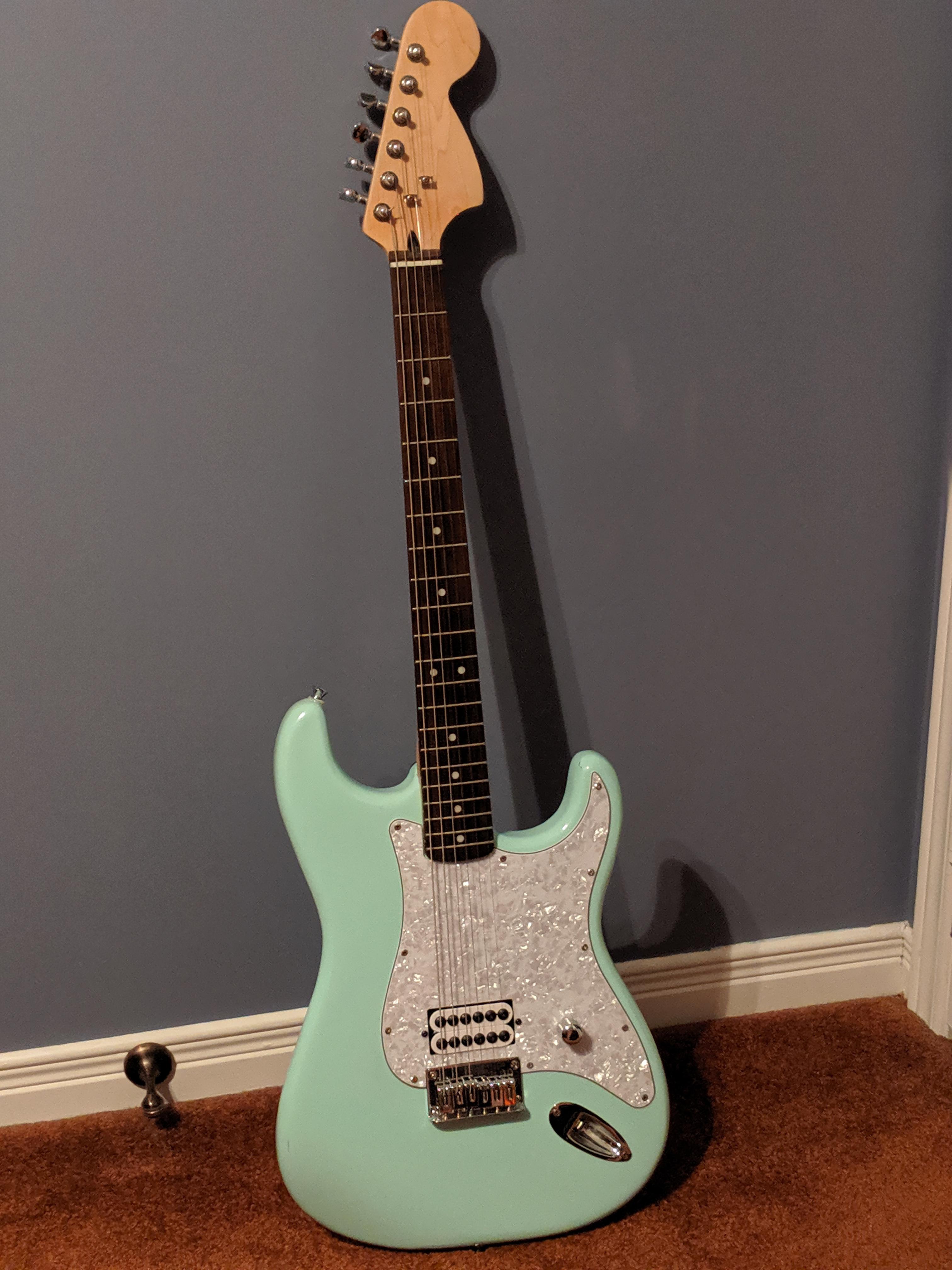 174 best Squier Strat images on Pholder Guitars, Guitarporn and Squier