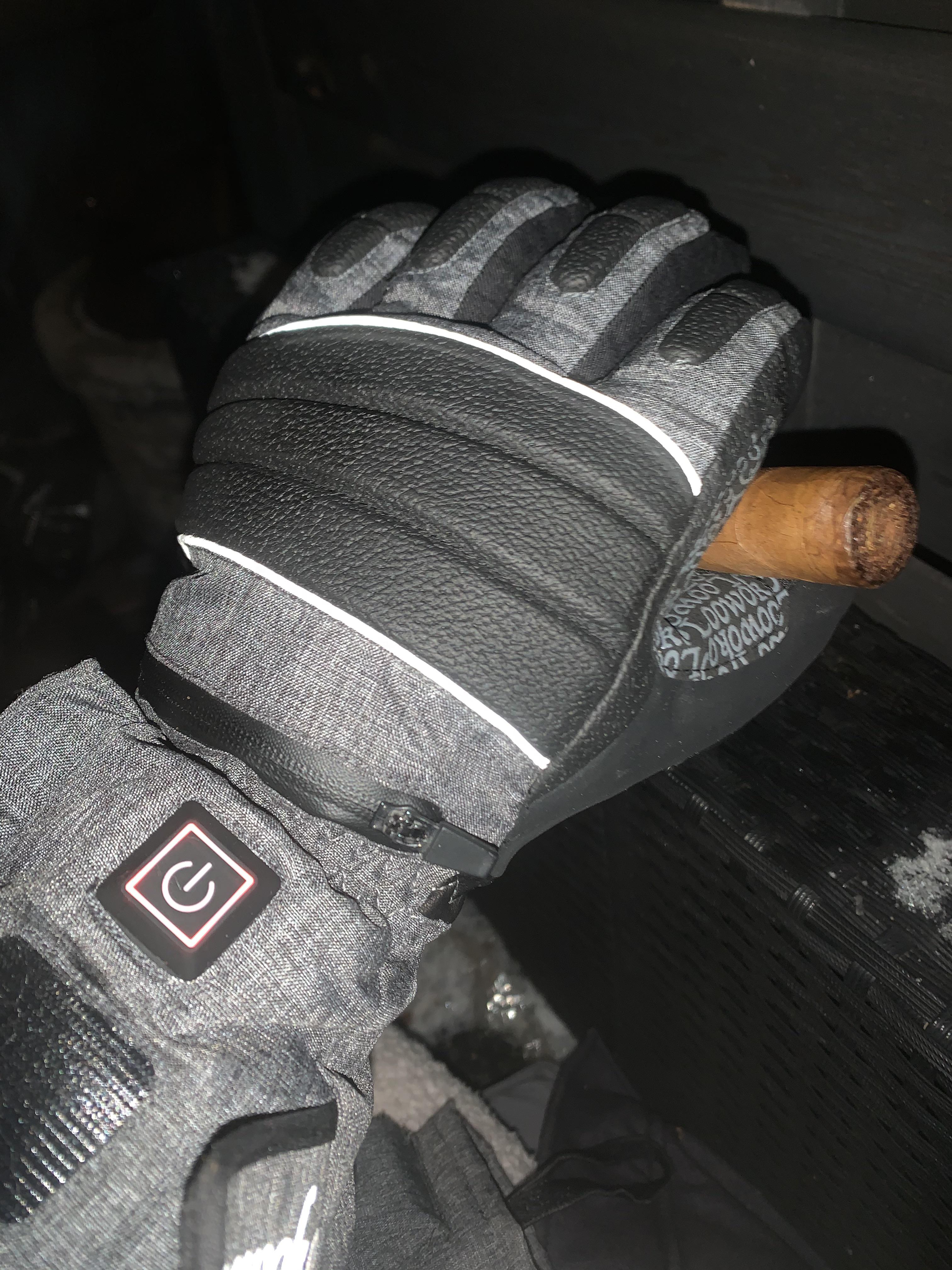 SheHulk reporting in; got these heated gloves to make my sunrise smokes