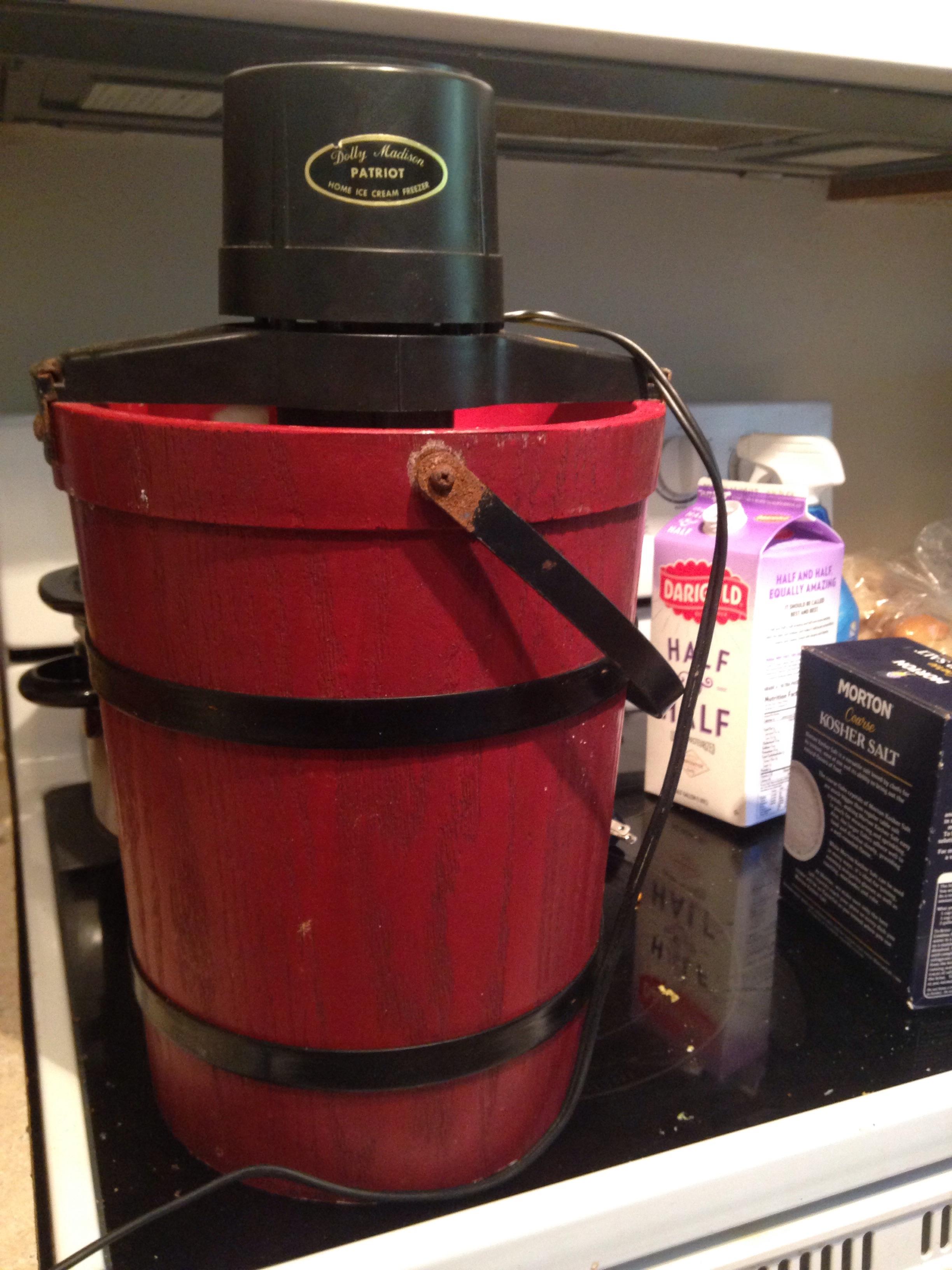 Dolly Madison Patriot ice cream maker, straight from the sears Roebuck