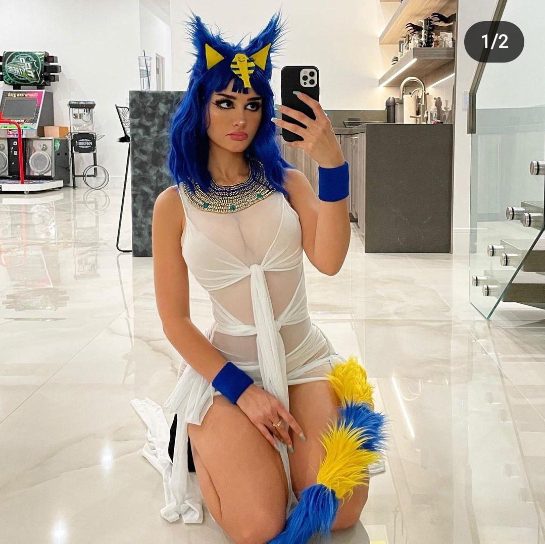 SSSniperwolf_Pictures