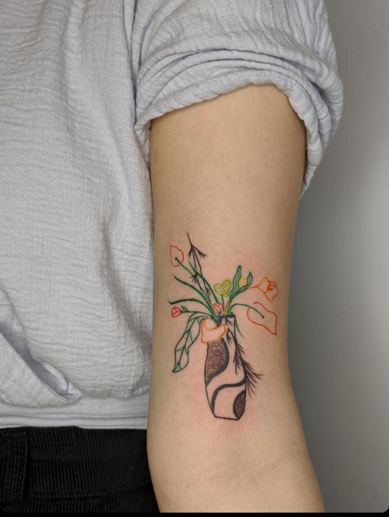 based on a reference photo of my mom’s Ikebana (Japanese flower